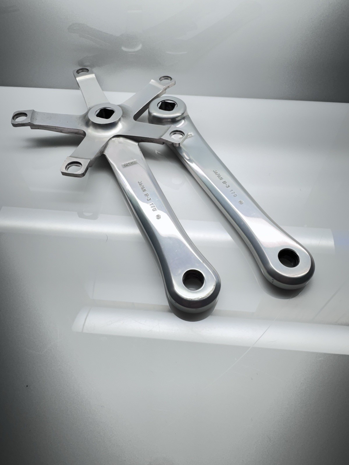 sugino • 75 track crankset • 170mm NJS pista single speed fixed gear