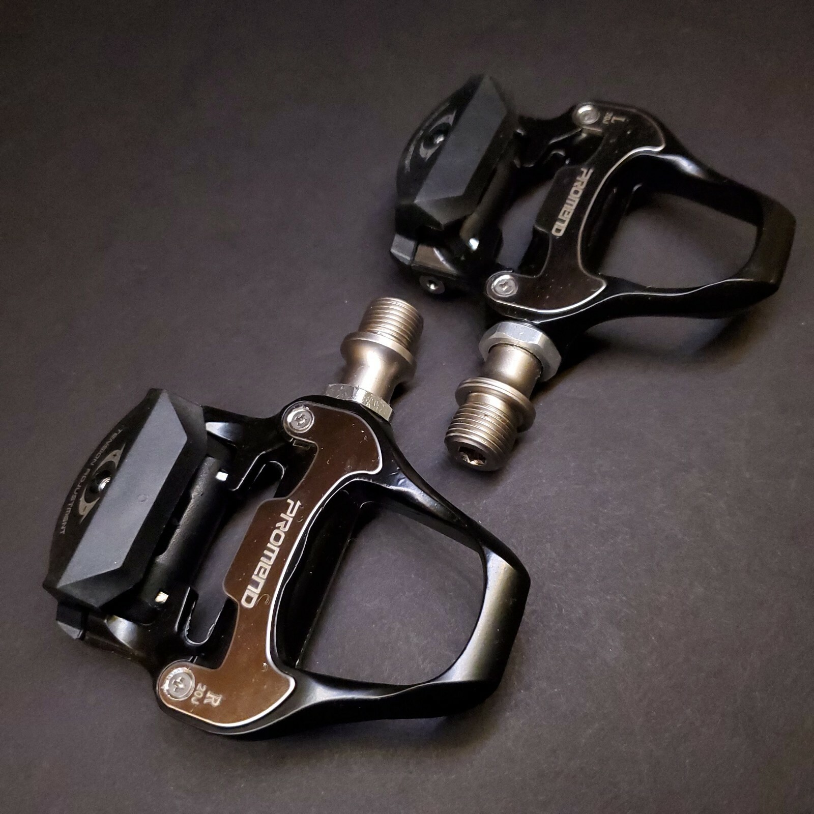 PROMEND Bicycle Road Bike Triathlon Pedal Shimano SPD-SL Compatible Bonus Cleats