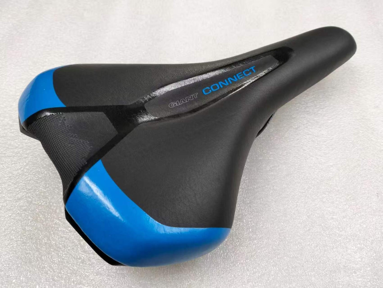 GIANT CONNECT UPRIGHT COMFORT SADDLE MTB CITY TOURING BIKE BLUE 266MMX150MM
