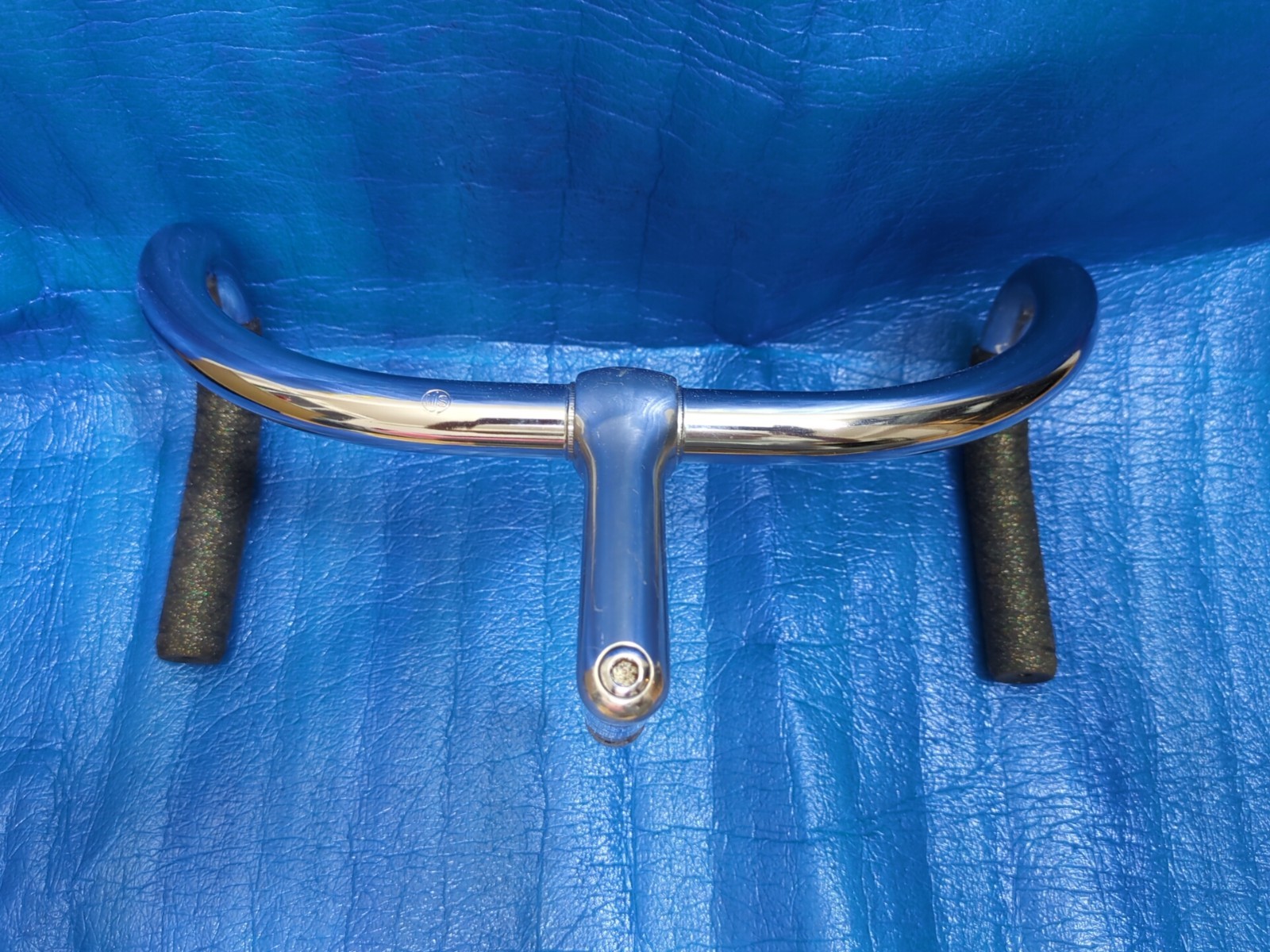 Nitto B123 Steel 370mm NJS Handlebar + Nitto 100mm AA Stem + Champ Grips