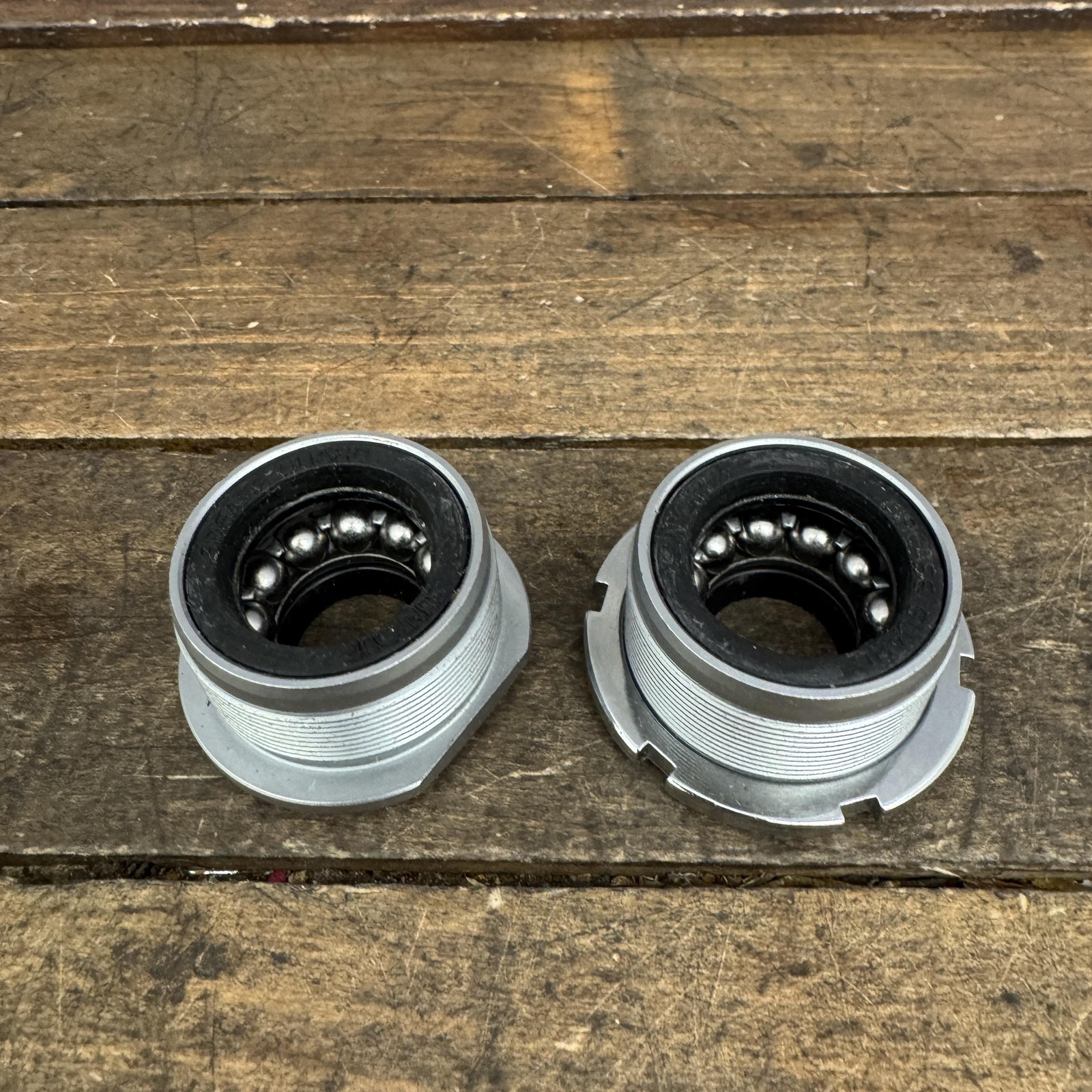 Vintage Suntour WTB Grease Guard Bottom Bracket Cups NOS 1.37x24T XC Pro MTB