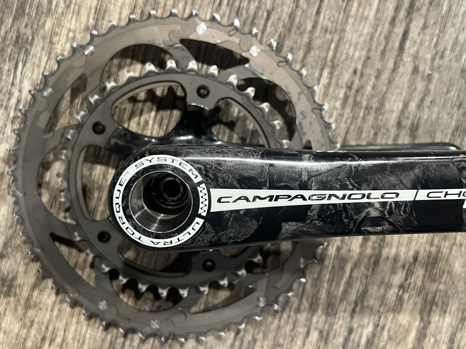 Campagnolo Chorus 11 speed 34/50 Carbon Crankset 170mm w Ultra Torque BB