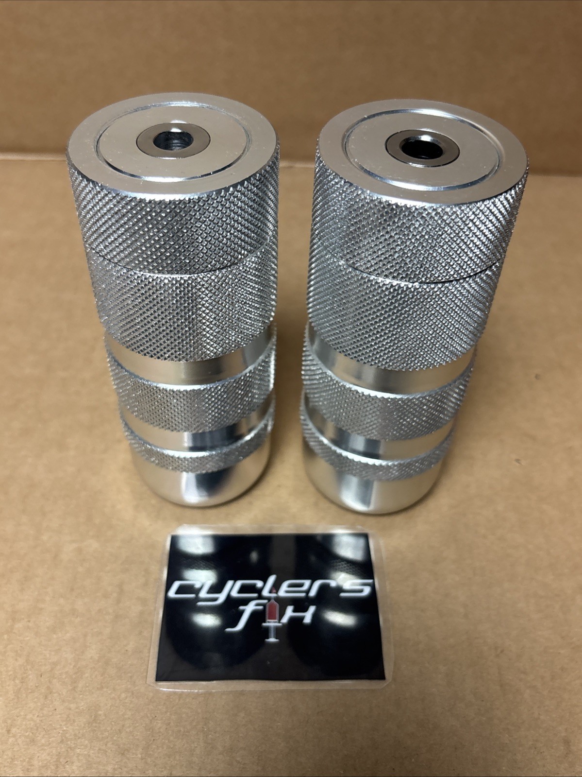 NOS Odyssey Strong Island 3/8|14mm Oversized Alloy BMX Pegs Fit: GT Pac-Man Dyno