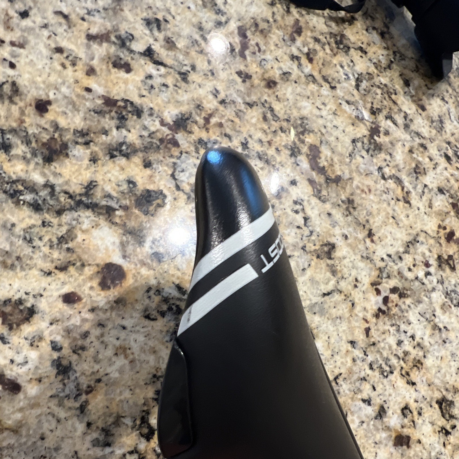 Selle Italia Boost Superflow Cutaway Road Bike Saddle Seat, Black/White Small