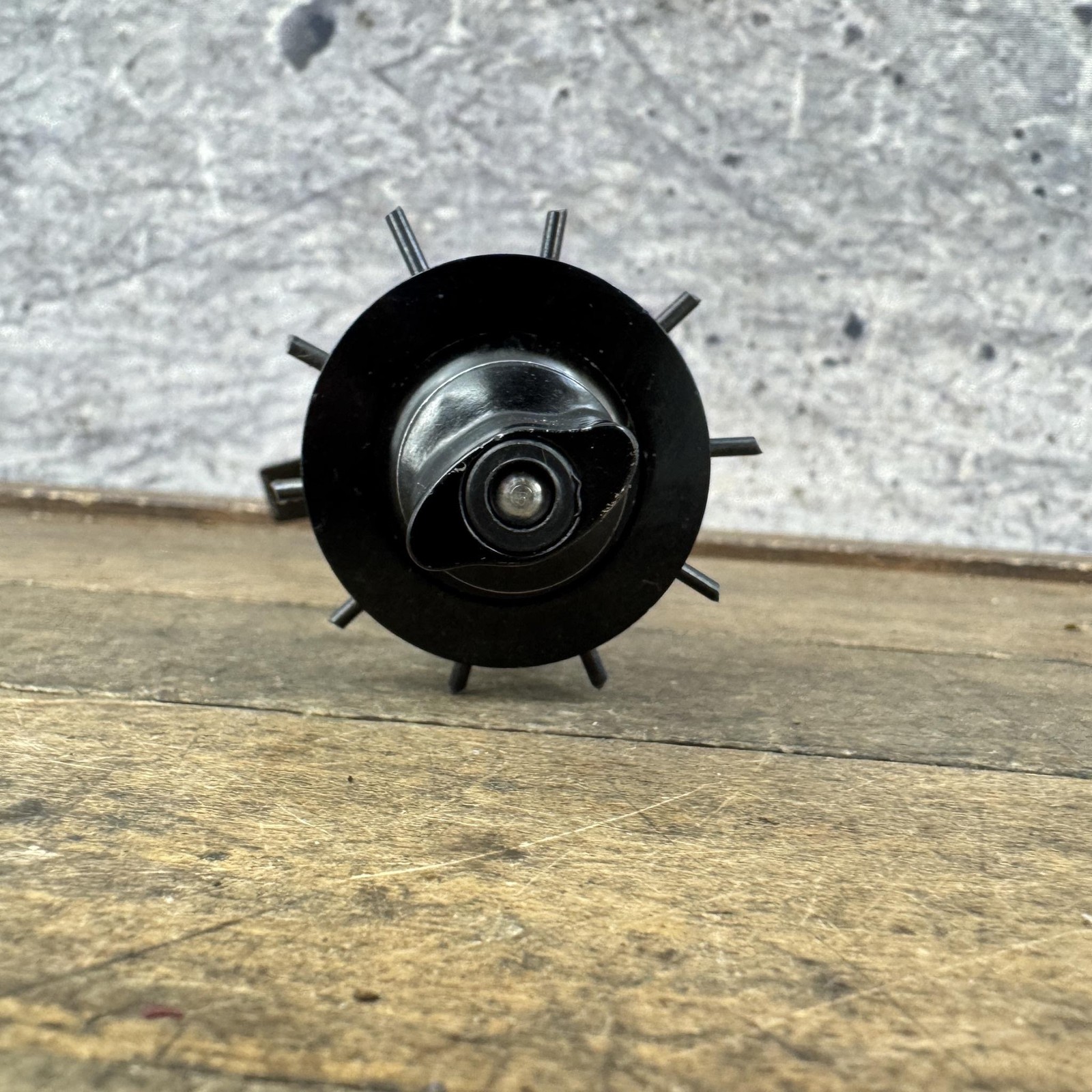 Bontrager Race Lite Front Hub 20H 20 Hole QR Black Straight Pull Road Bike Skewe