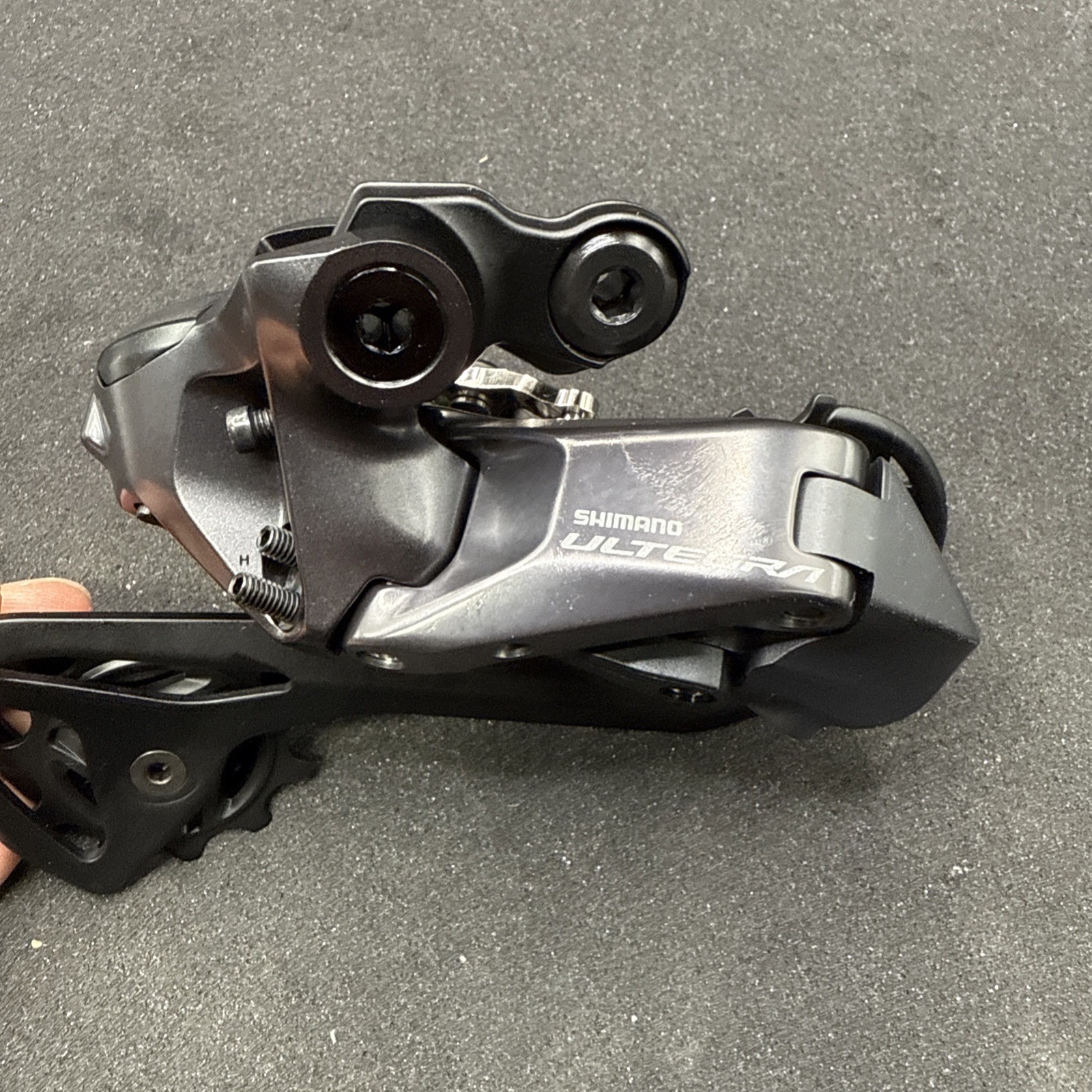 Shimano Ultegra Di2 12 Speed Rear Derailleur Rd-r8150 (NW)