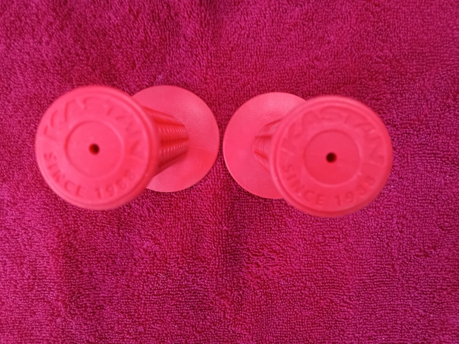 Redline by Kastan BMX Grips Red Oakley Style