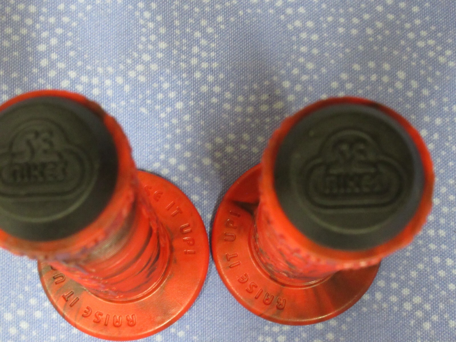 SE Racing BMX Bike Life Red Swirl Flanged Handlebar Grips 5-1/2″ Fit 7/8 Bar-New