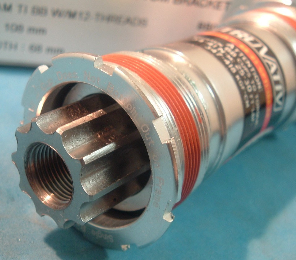 Truvativ Gigapipe Team Ti Sealed Cartridge NEW Bottom Bracket-ISIS 68x108MM -NIB