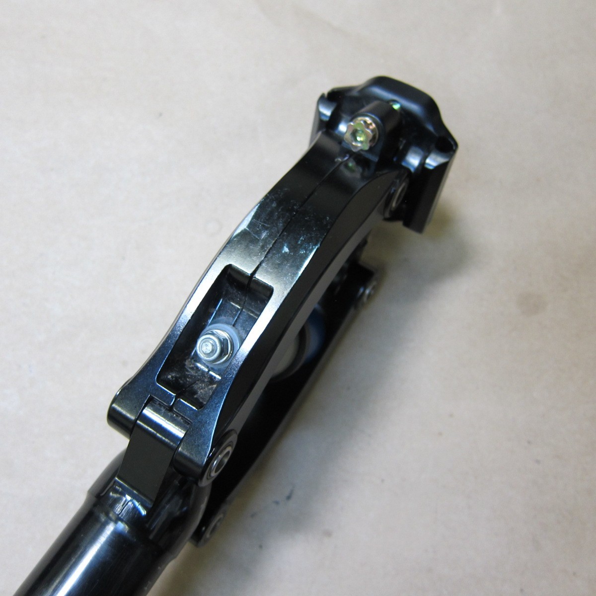 Cane Creek Thudbuster Seatpost 30.9mm x 400mm Comfort Commuter Suspension