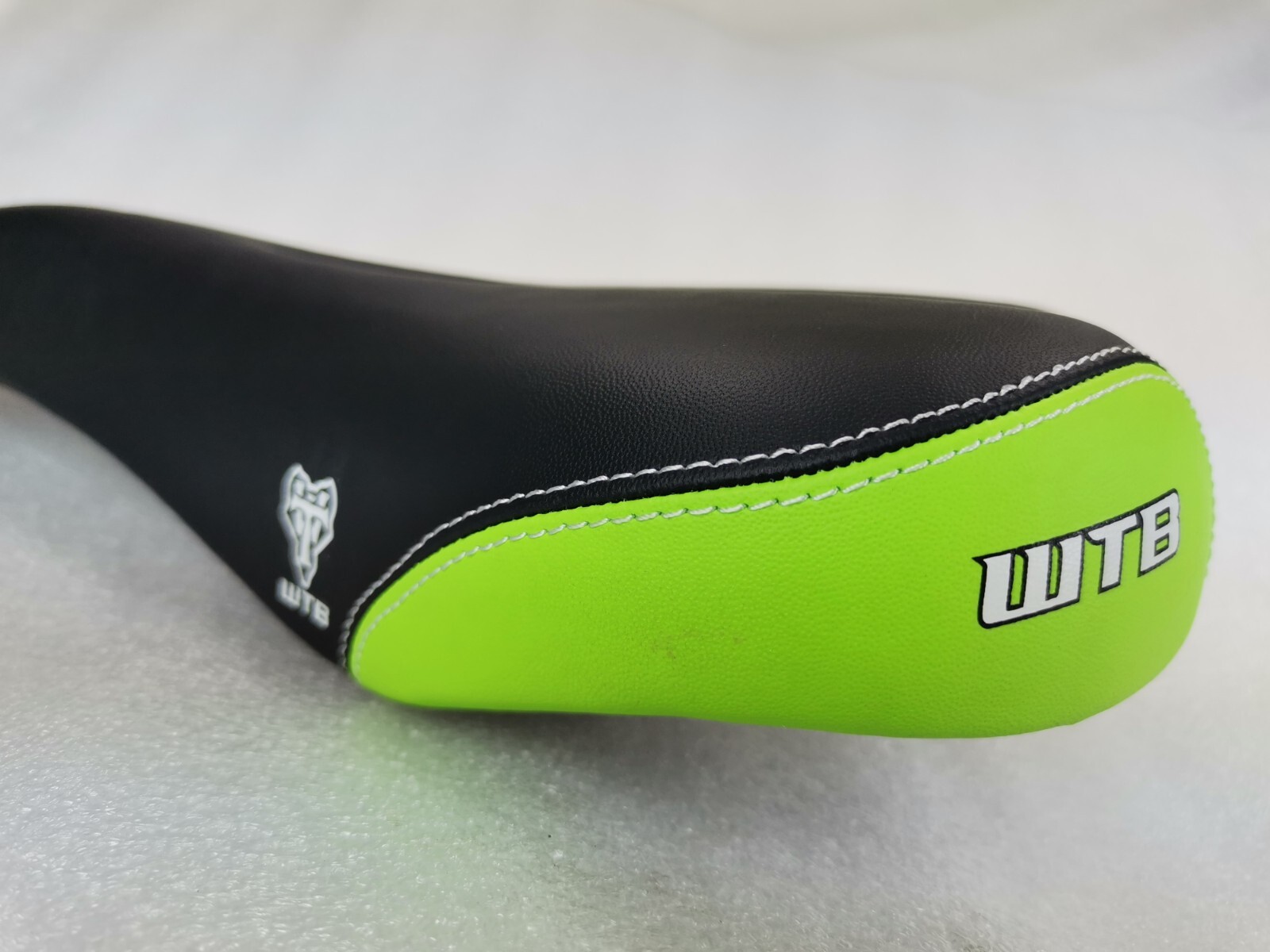 NEW OLD STOCK WTB SPEED V SADDLE SEAT WIDE 160MM BLACK MTB CITY TOURING BIKE