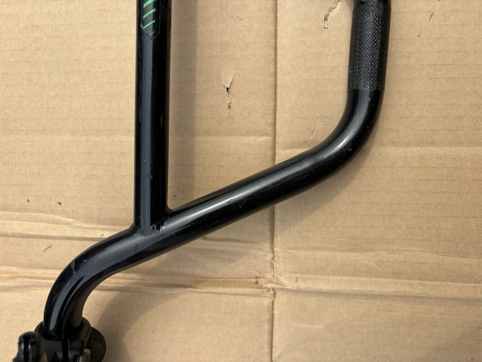 DK Bikes BMX Handlebars Black Mid School With DK Grips Used Not Cut Or Bent