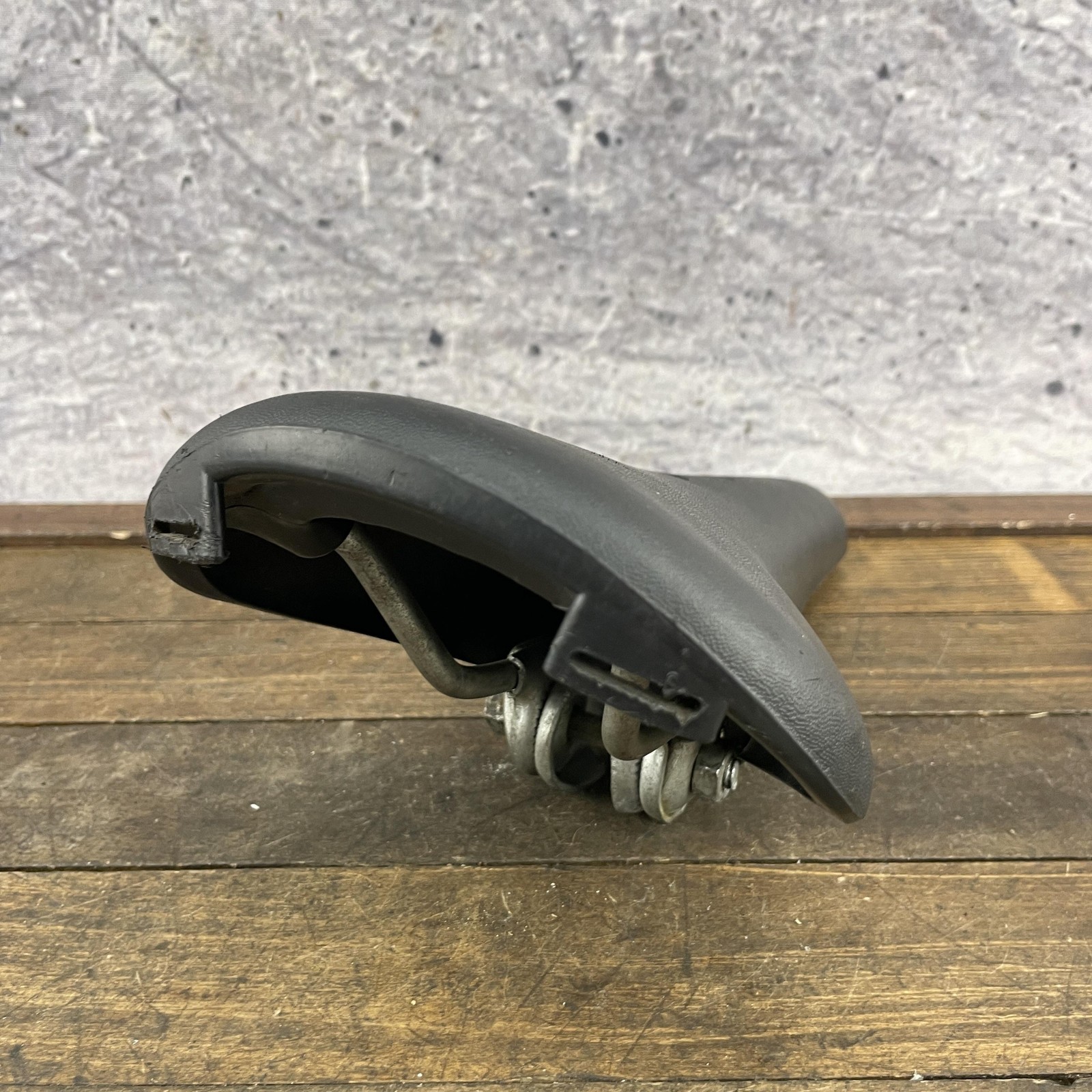 VIntage Grand-Prix Racing Bike Saddle Black Synthetic Steel Road 70s 60s Eroica