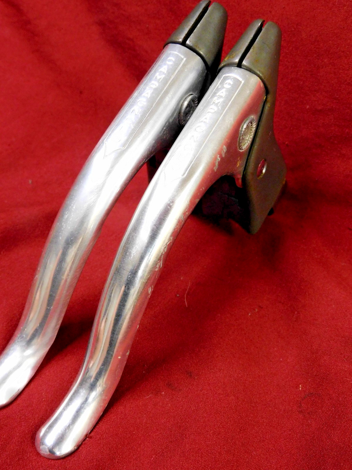 Early 1970’s Vintage Campagnolo Nuovo Record F & R #2030 Brake Levers No Hoods
