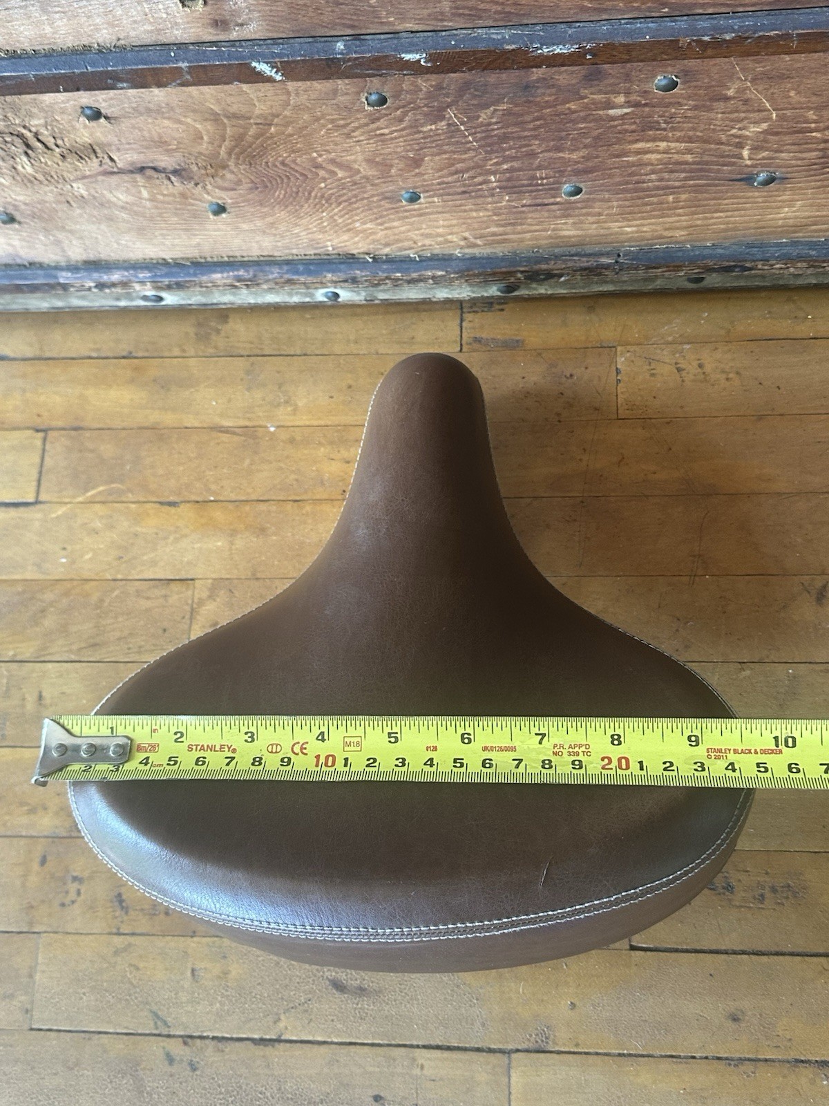 Bontrager Cruiser Bike Saddle – Tan/brown – 10×10 In – Comfort Padded. EUC.