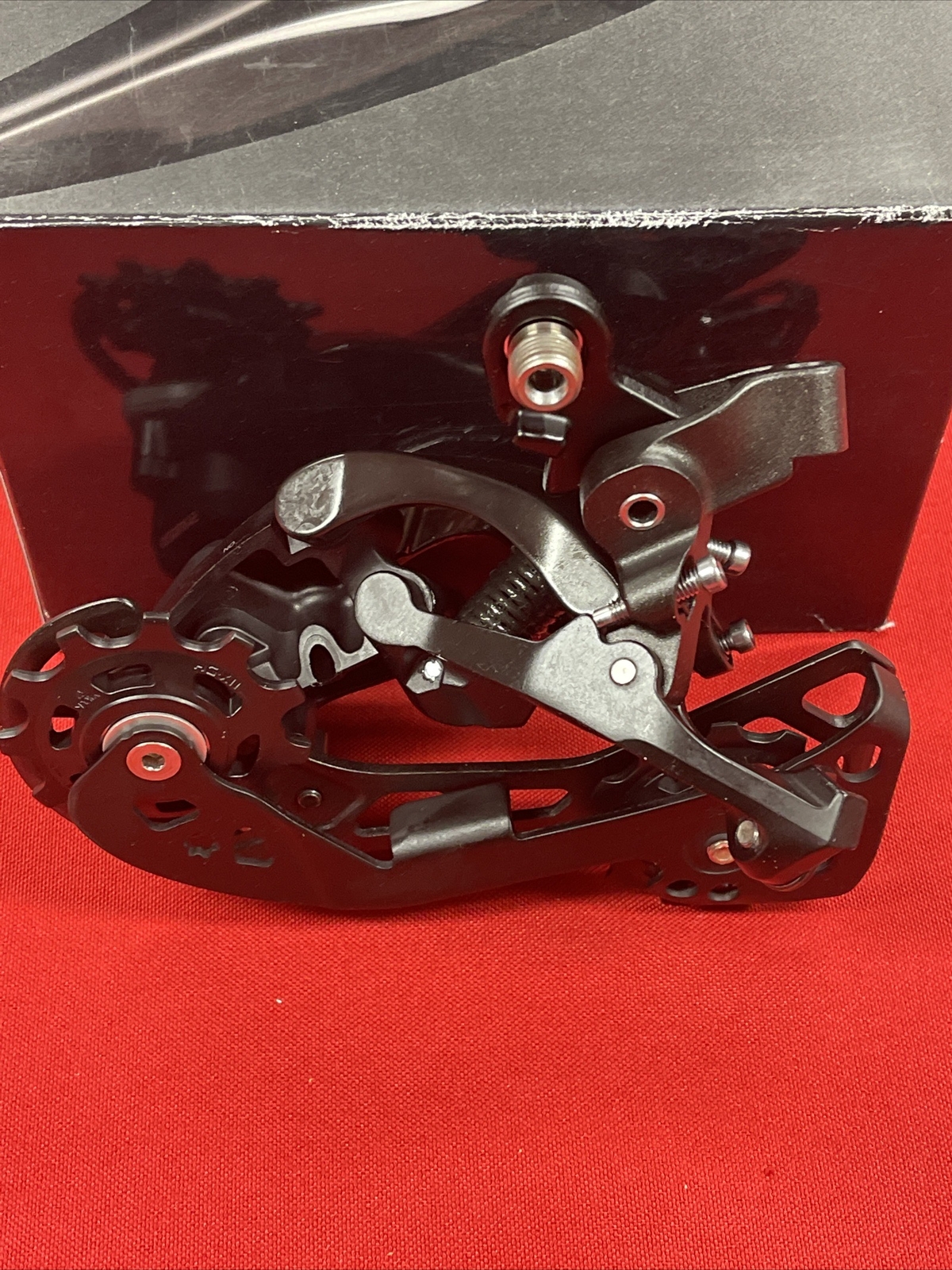 SHIMANO XT RD-M8000-GS Rear Derailleur 11 Speed Medium Cage Black W/ Clutch NEW