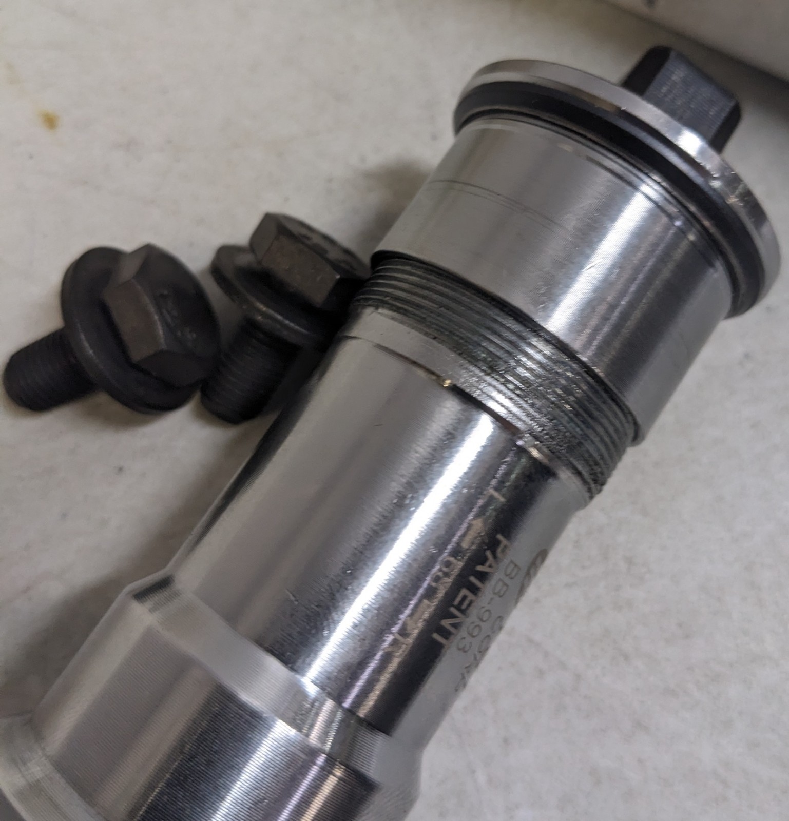 SUNLITE Threadless Repair Bottom Bracket – 68 x 119mm, Square Taper