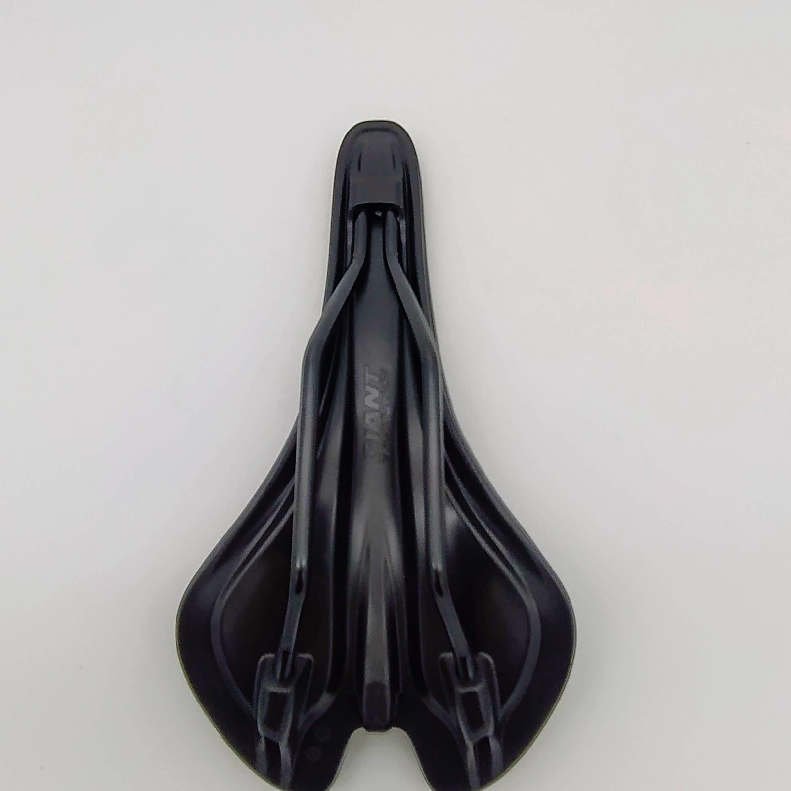 GIANT CONTACT NEUTRAL SADDLE 140 X 275MM Particle Flow For MTB ROAD Black
