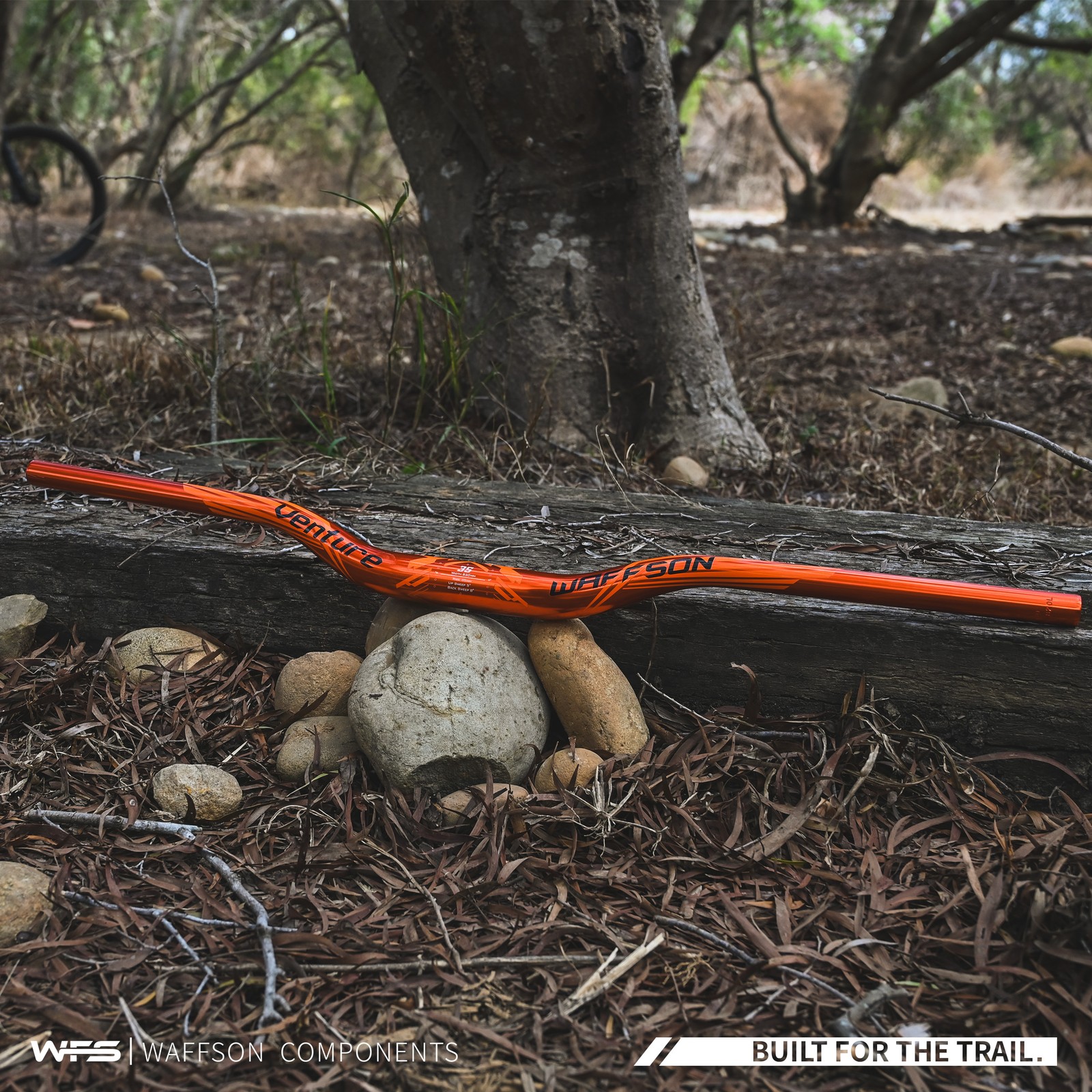 WFS Venture 35 x 820mm Handlebar 35mm Rise, Orange