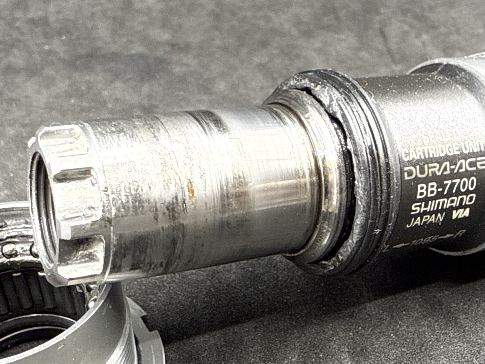 Shimano Dura-Ace BB-7700 109.5mm Spindle Double English BSA Bottom Bracket 9spd