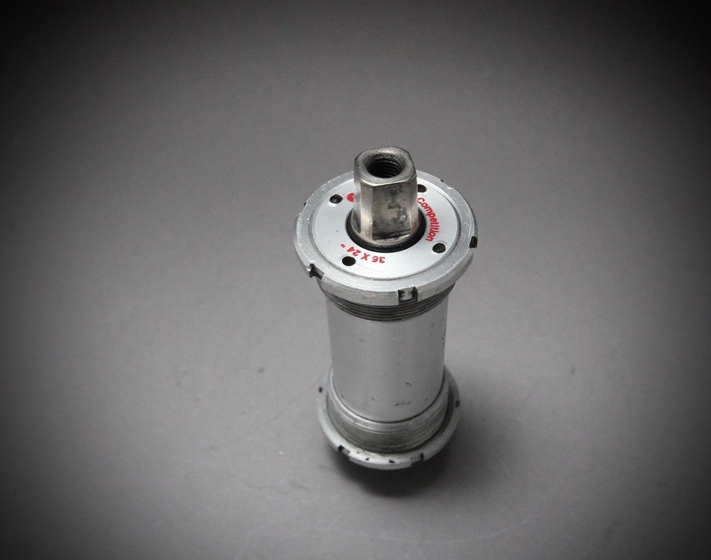 EDCO Competition Bottom Bracket / ITA 36×24 / 114mm / Swiss Made #VELOWIZARD