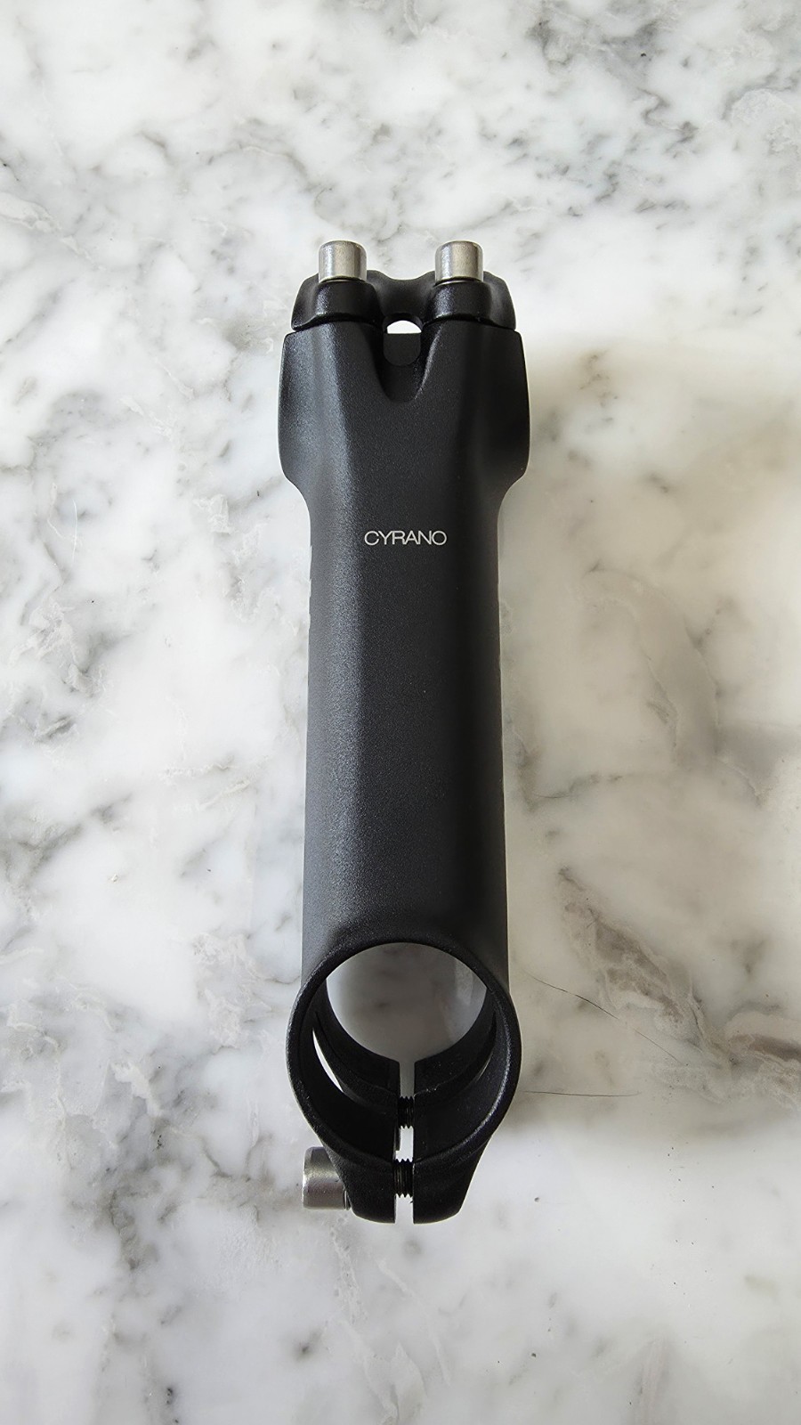 fi’zi k Cyrano R1 Alloy Stem 110mm – 7° – 31.8mm 1-1/8″ Fizik
