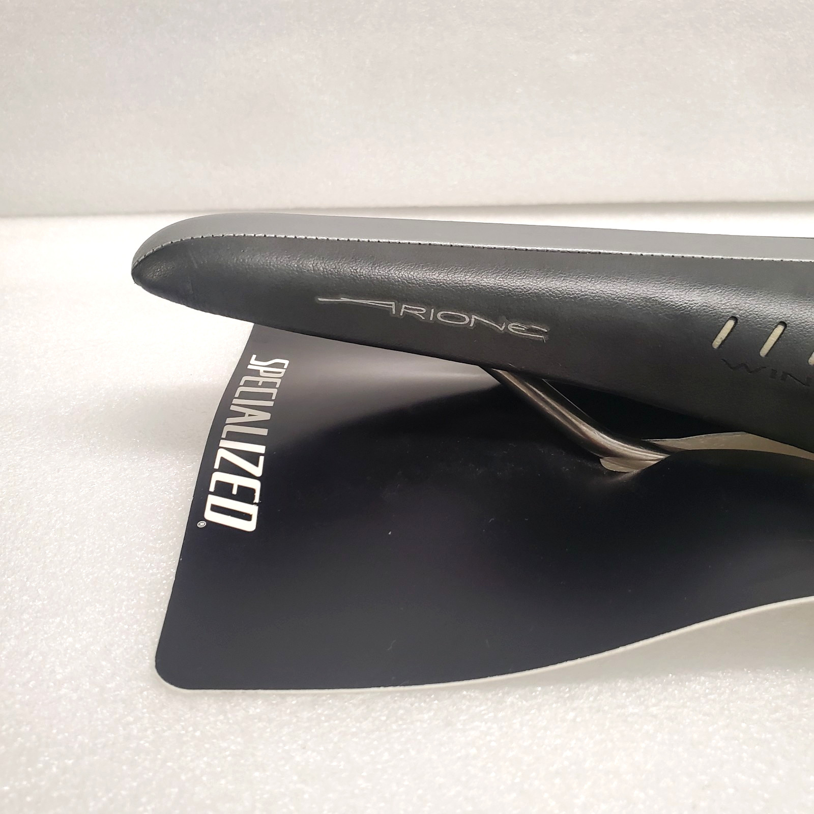 Fizik Arione Wing Flex Road Bike Saddle Black Gray Titanium Rails 155mm