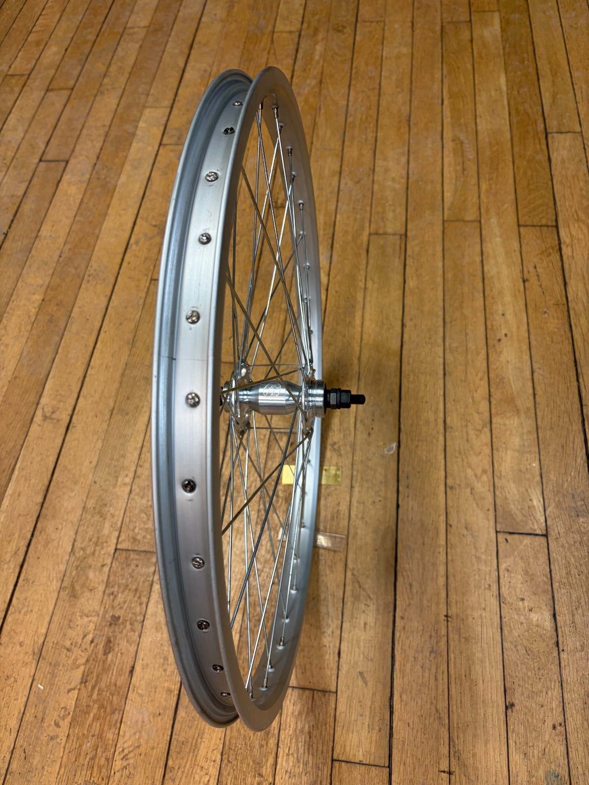 Vintage Redline 24″ Rear Wheel 110m Flip Flop Hub M30x1 & 1.37x24tpi