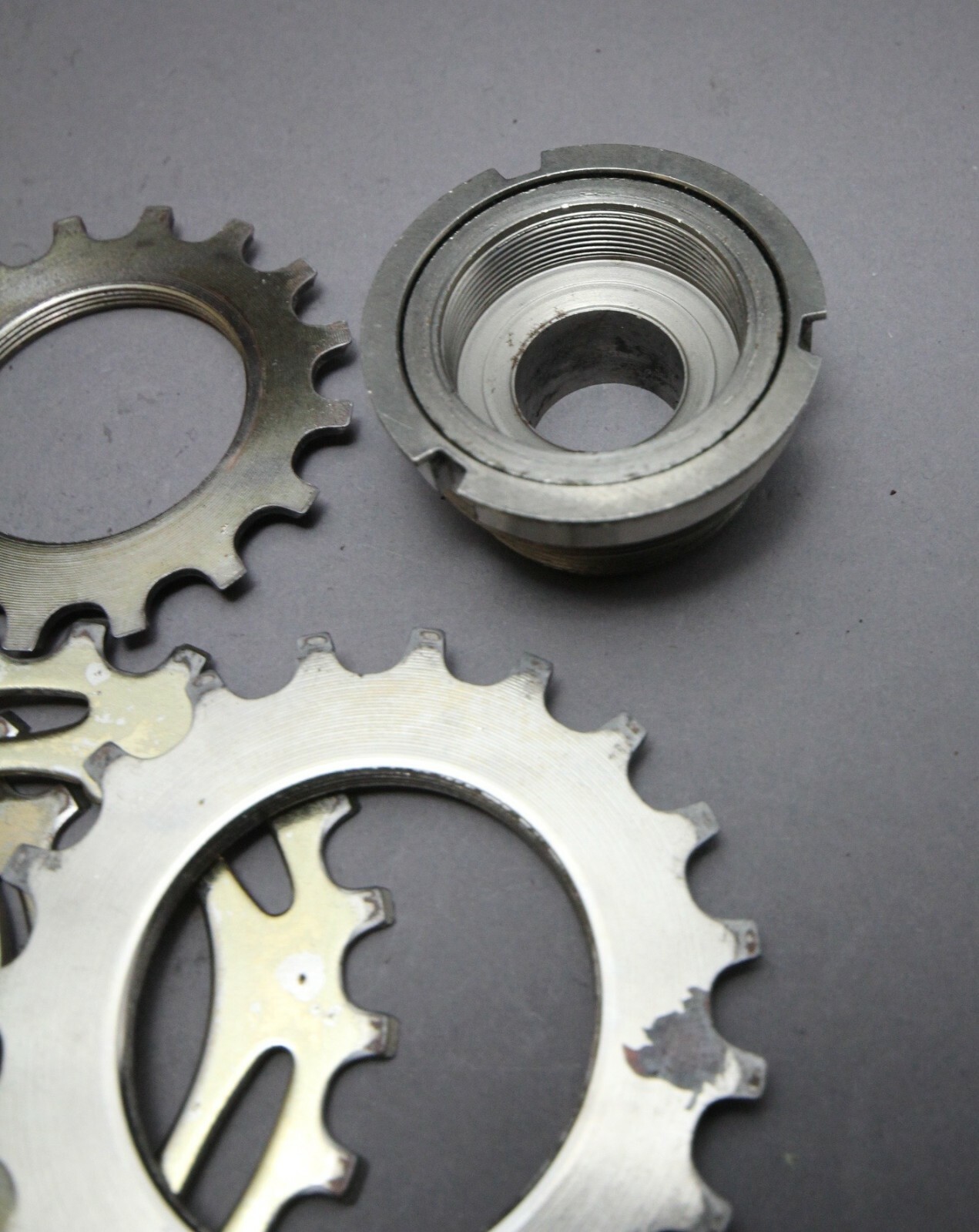 Shimano Dura Ace MF-7200 Freewheel / 5S / 14-23 / 375g / ISO Bolt On