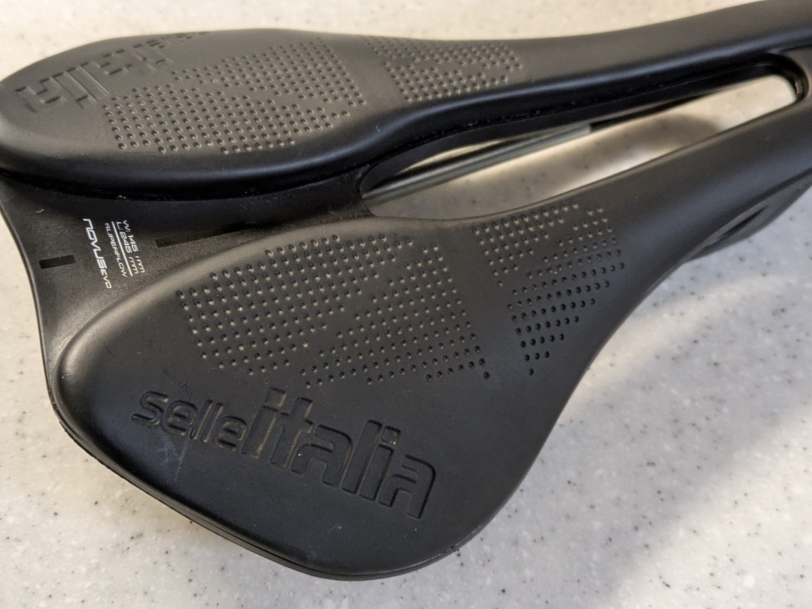 Selle Italia Novus Evo Superflow Cutaway Road Bike Saddle Black 145x245mm
