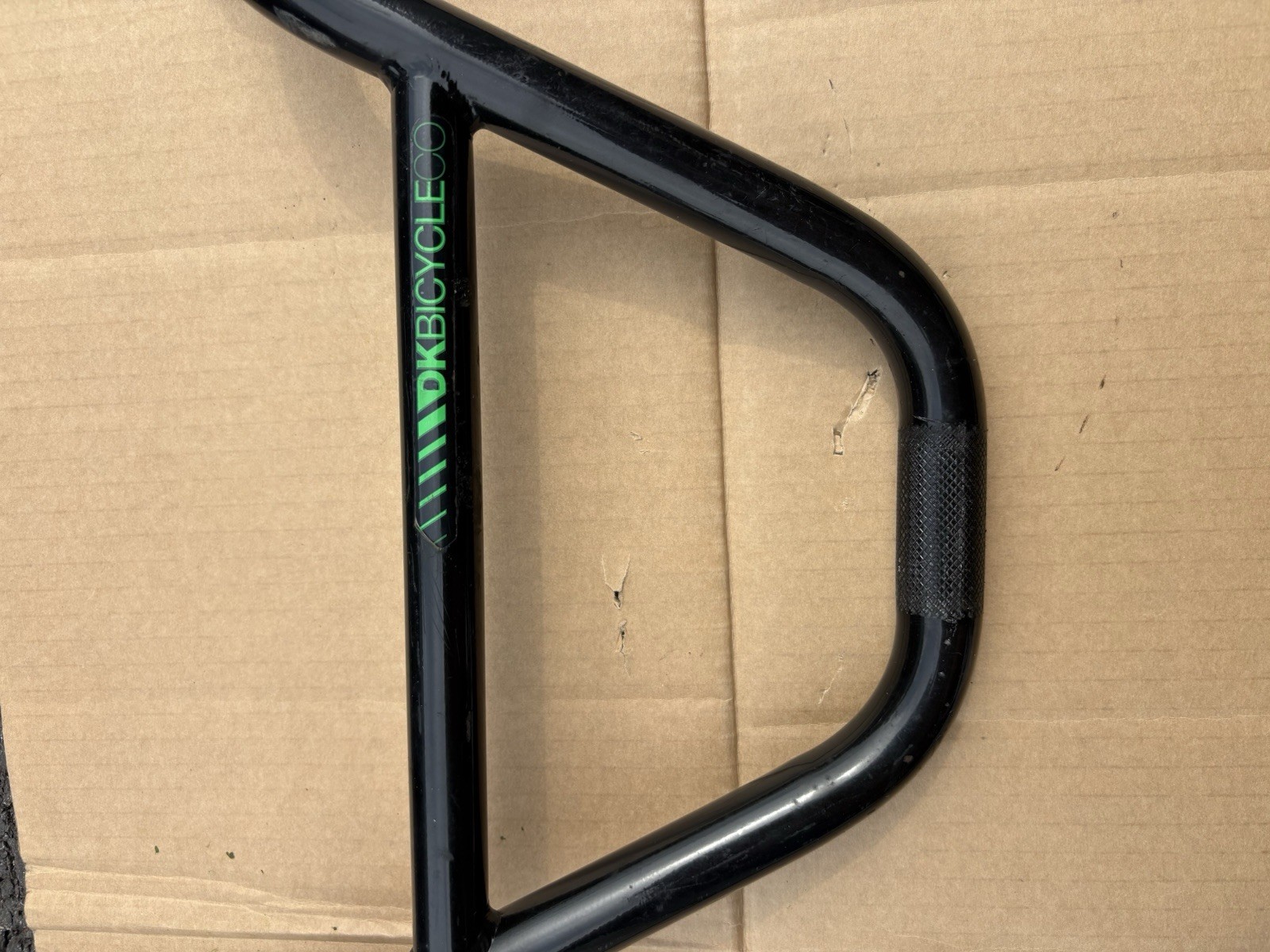 DK Bikes BMX Handlebars Black Mid School With DK Grips Used Not Cut Or Bent