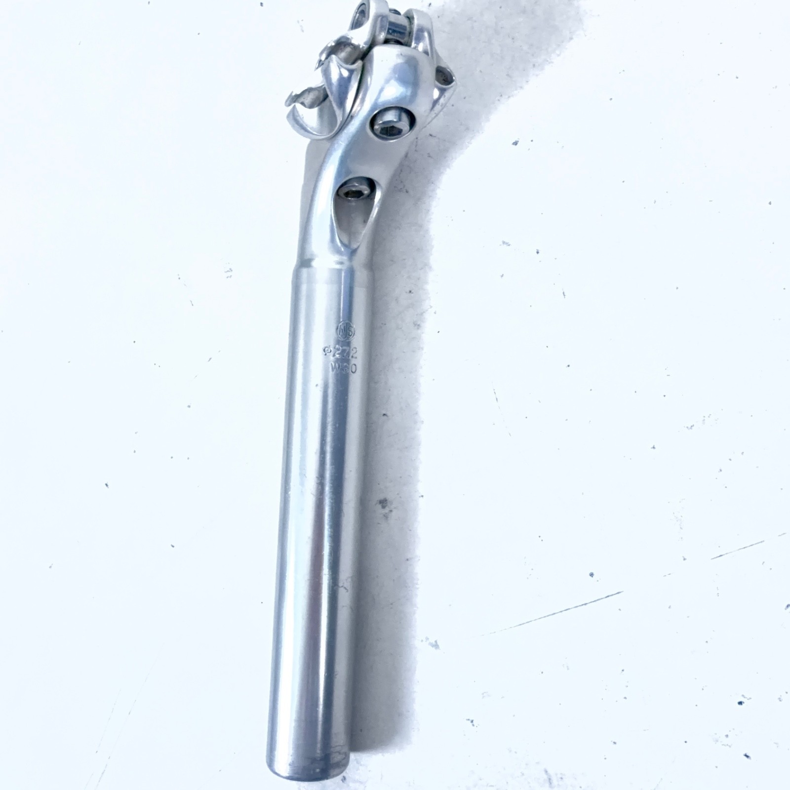 Nitto SP-72 Keirin Seat Post Ø27.2 30mm Rails 210mm Length, 238 Grams