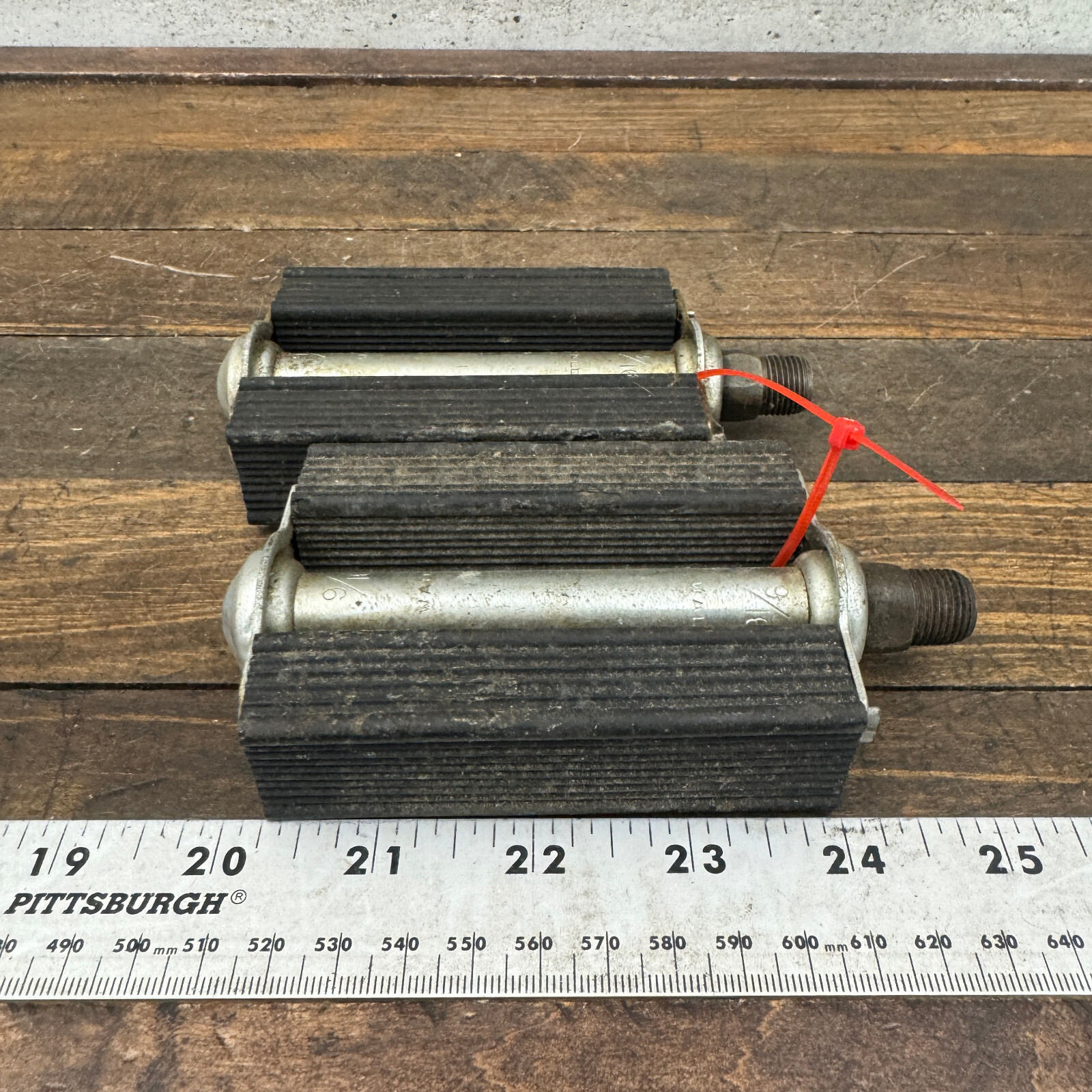 Wald Block Pedals 9/6 in NOS Black Cruiser Clunker Cottered BMX OG 70s 80s