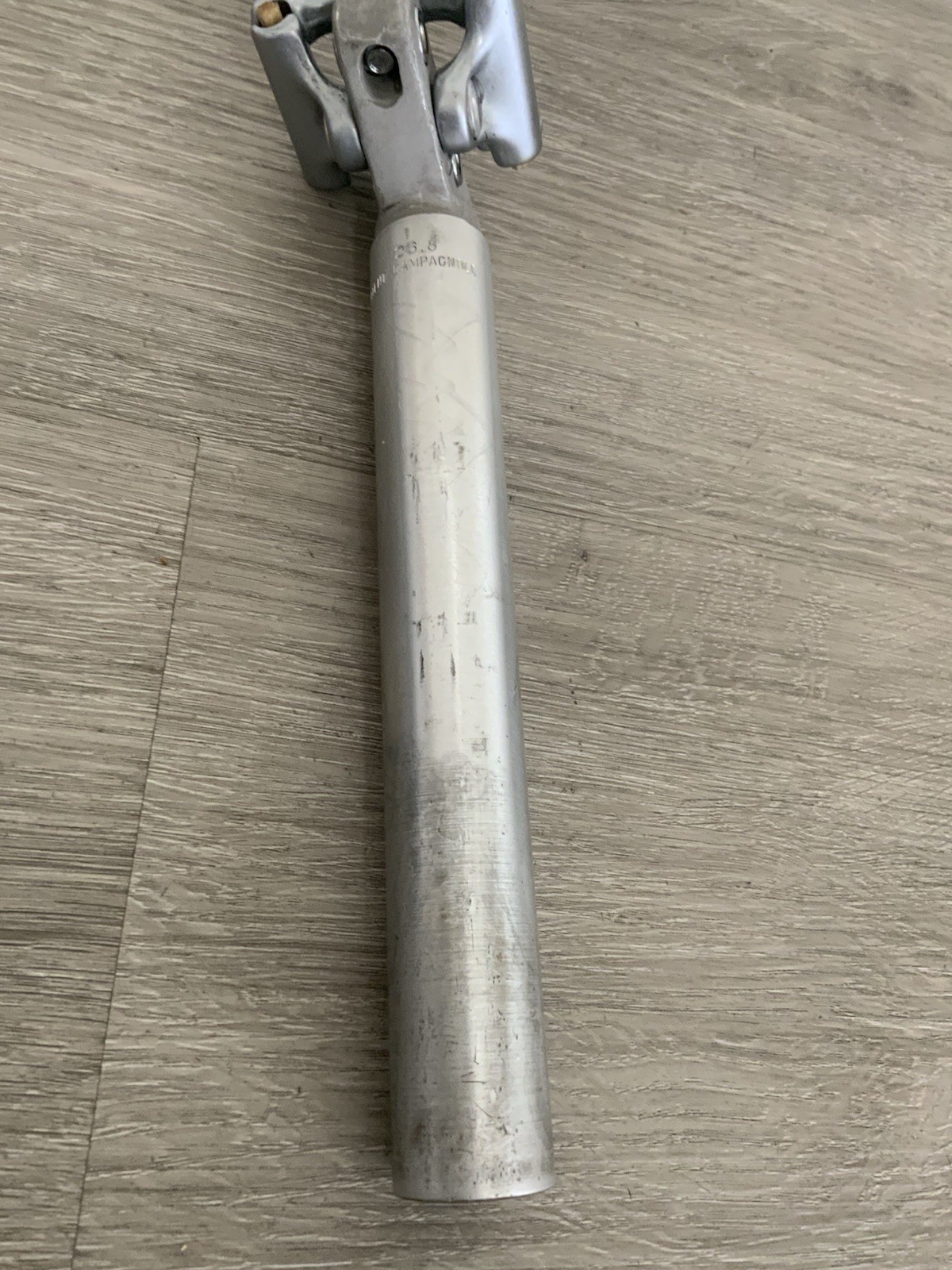 CAMPAGNOLO RECORD SEAT POST 26.8 MM 220 MM TOTAL LENGTH 318 GRAMS