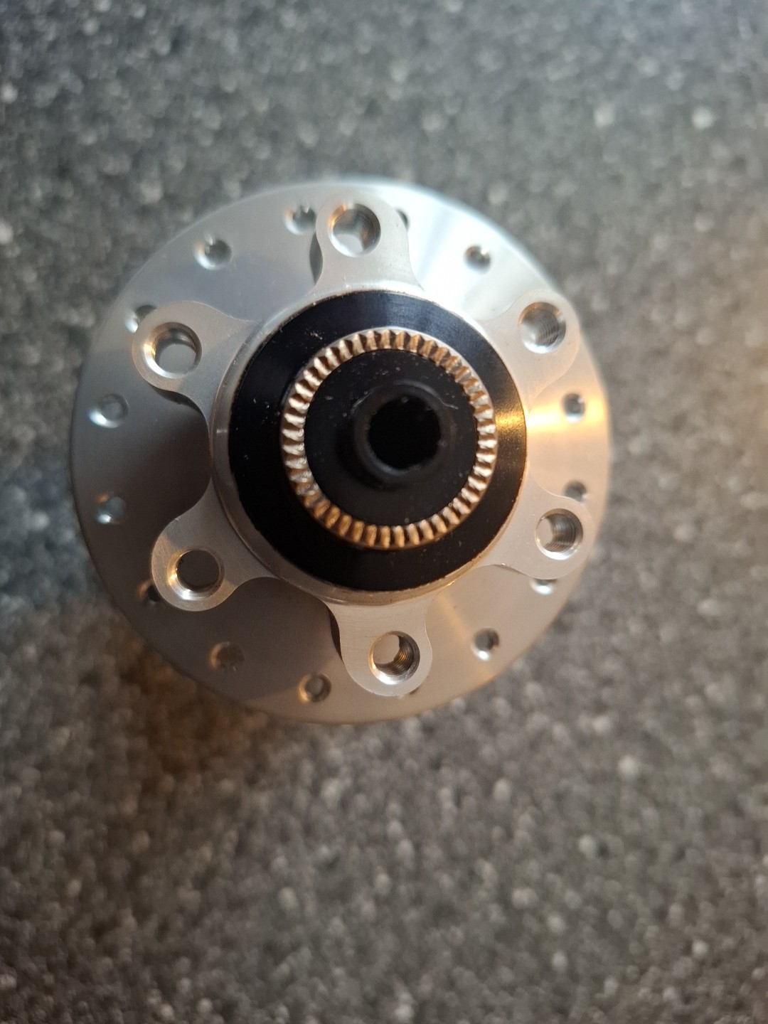 Dt Swiss Hugi 240 Front Mtb Hub. Branded Magura Pro. 6 Bolt QR. 32 Hole NOS