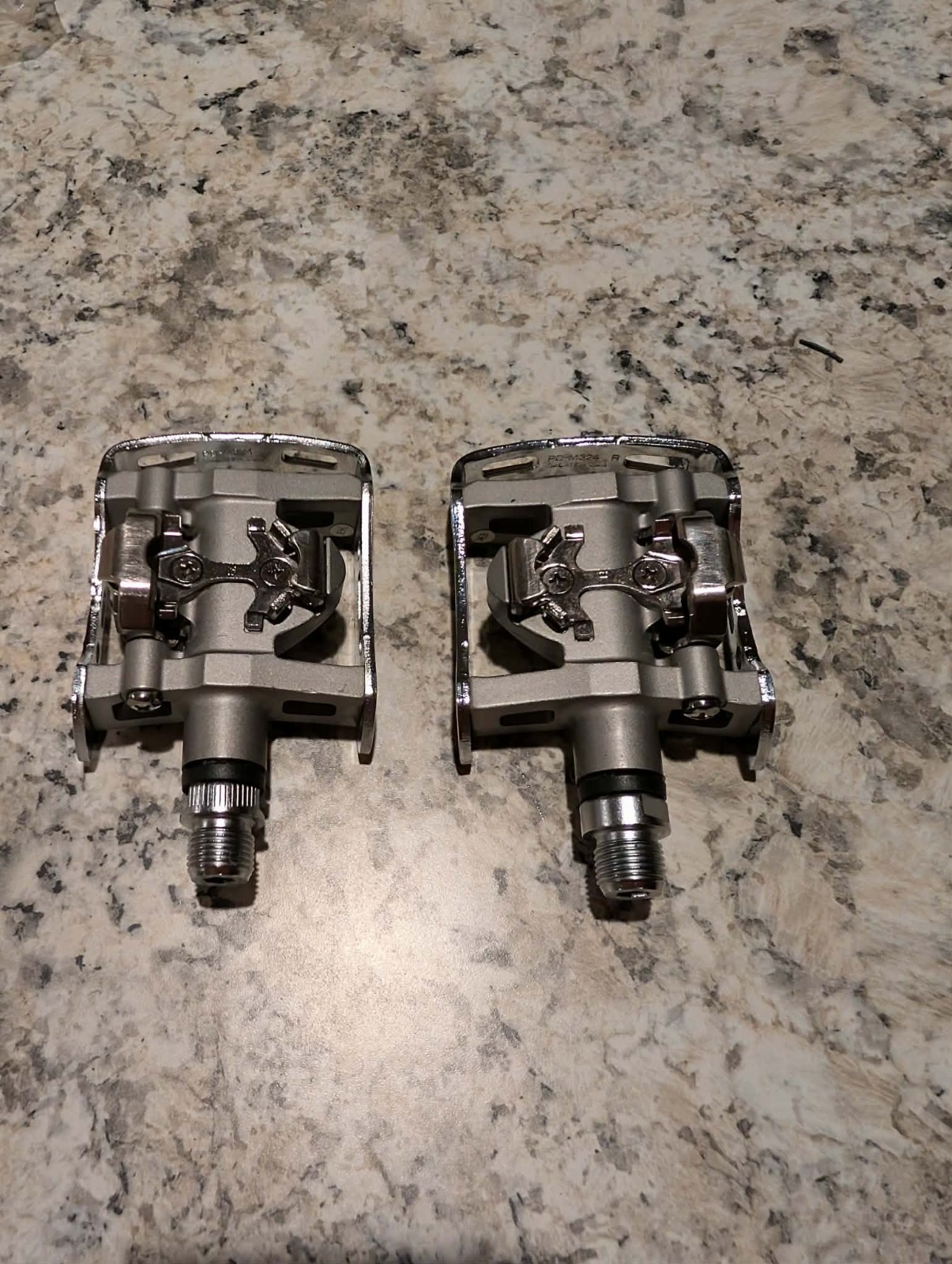Shimano PD-M324 SPD Platform Dual Sided Pedal 2 Pieces