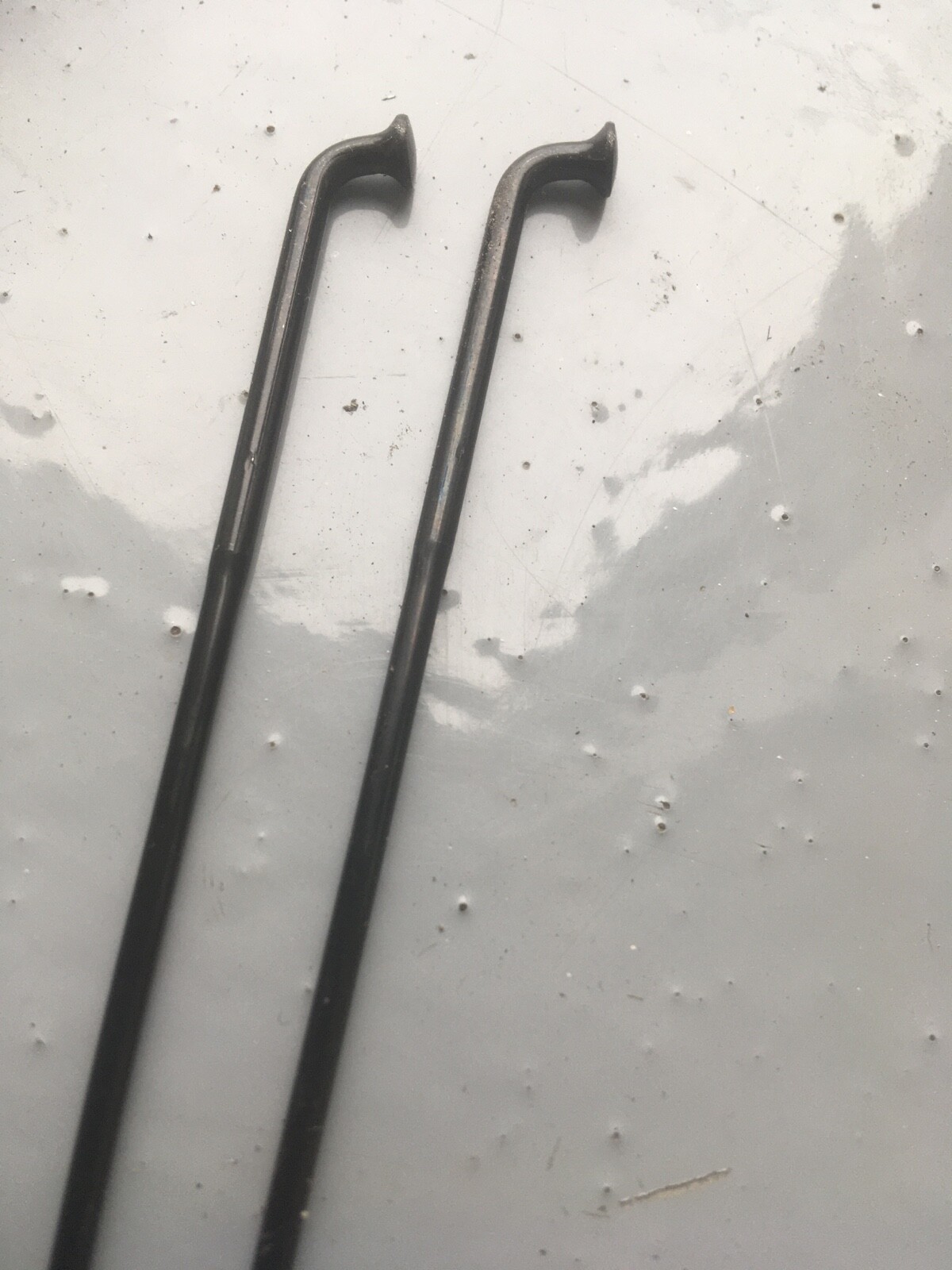 E-Strong.Spokes/nippls Black.60 -310mm.12/13G Single Butted.stainless.9 pc