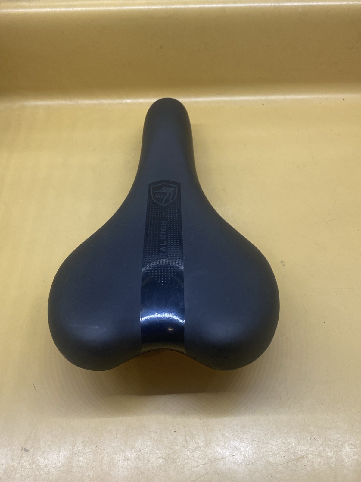 Black Raleigh 270mm X 150mm Steel Saddle