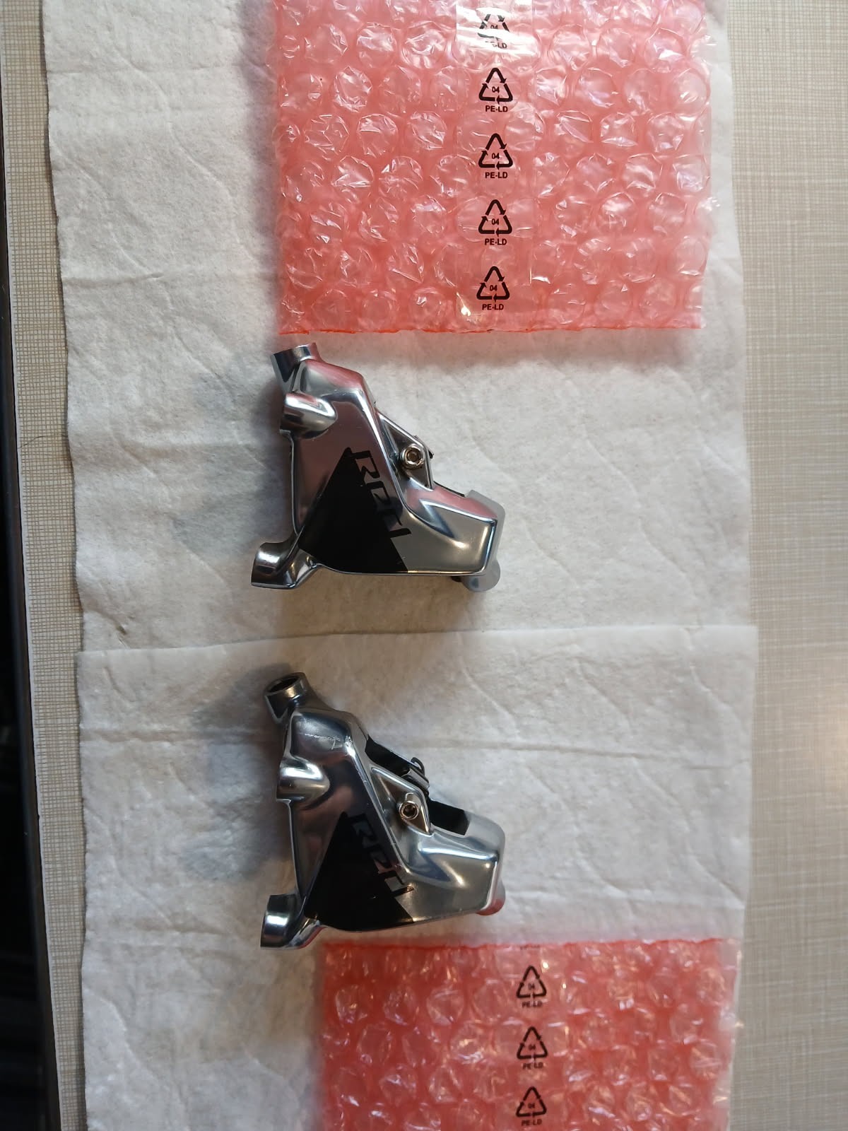 SRAM Red eTap AXS Front & Rear Flat-Mount Hydraulic Disc Brake Caliper Set D1