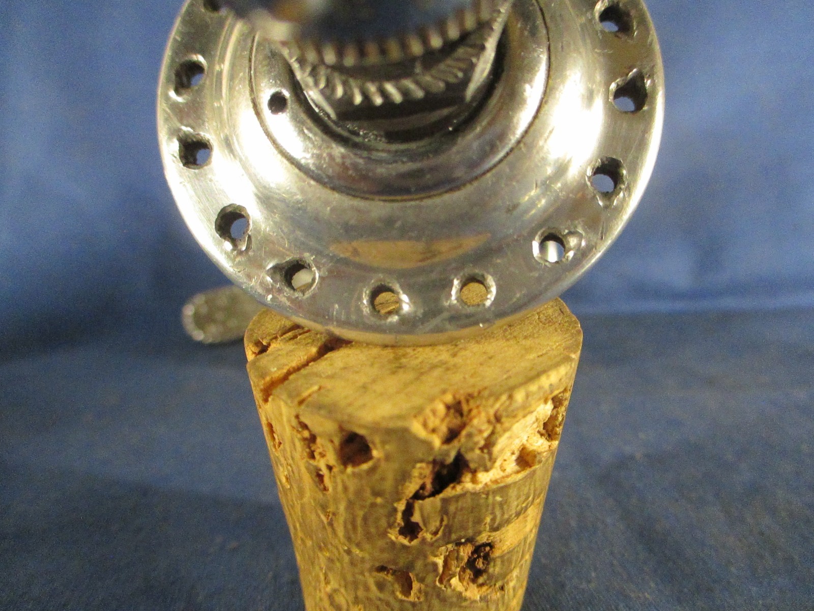 Campy smooth bearings O’hauled Campagnolo Nuovo era Record front hub w Q/R, 32 H