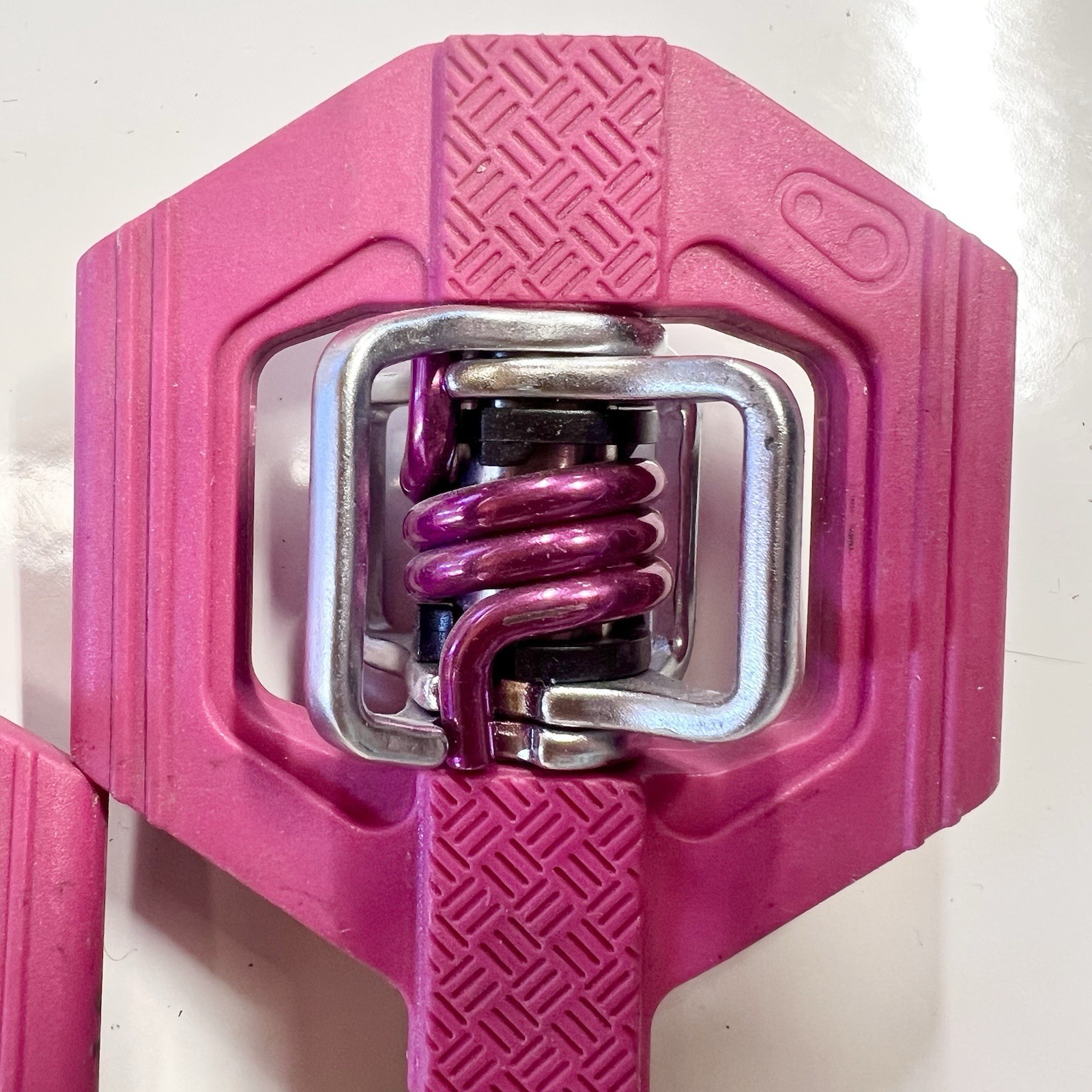 crank brothers Candy 1 Pedal Set Dual Sided Clipless 9/16 Pedals Pink Chromoly