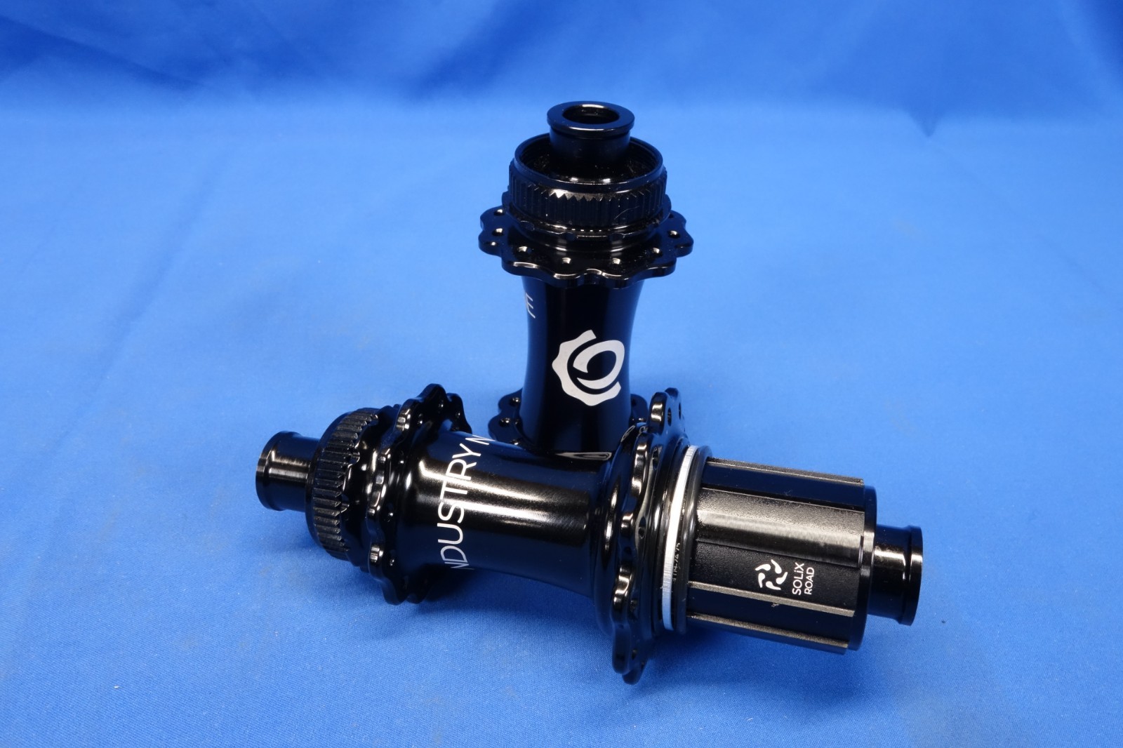 New Industry Nine Solix Road Disc Hub Set – Center Lock – 24H *Freehub Options*