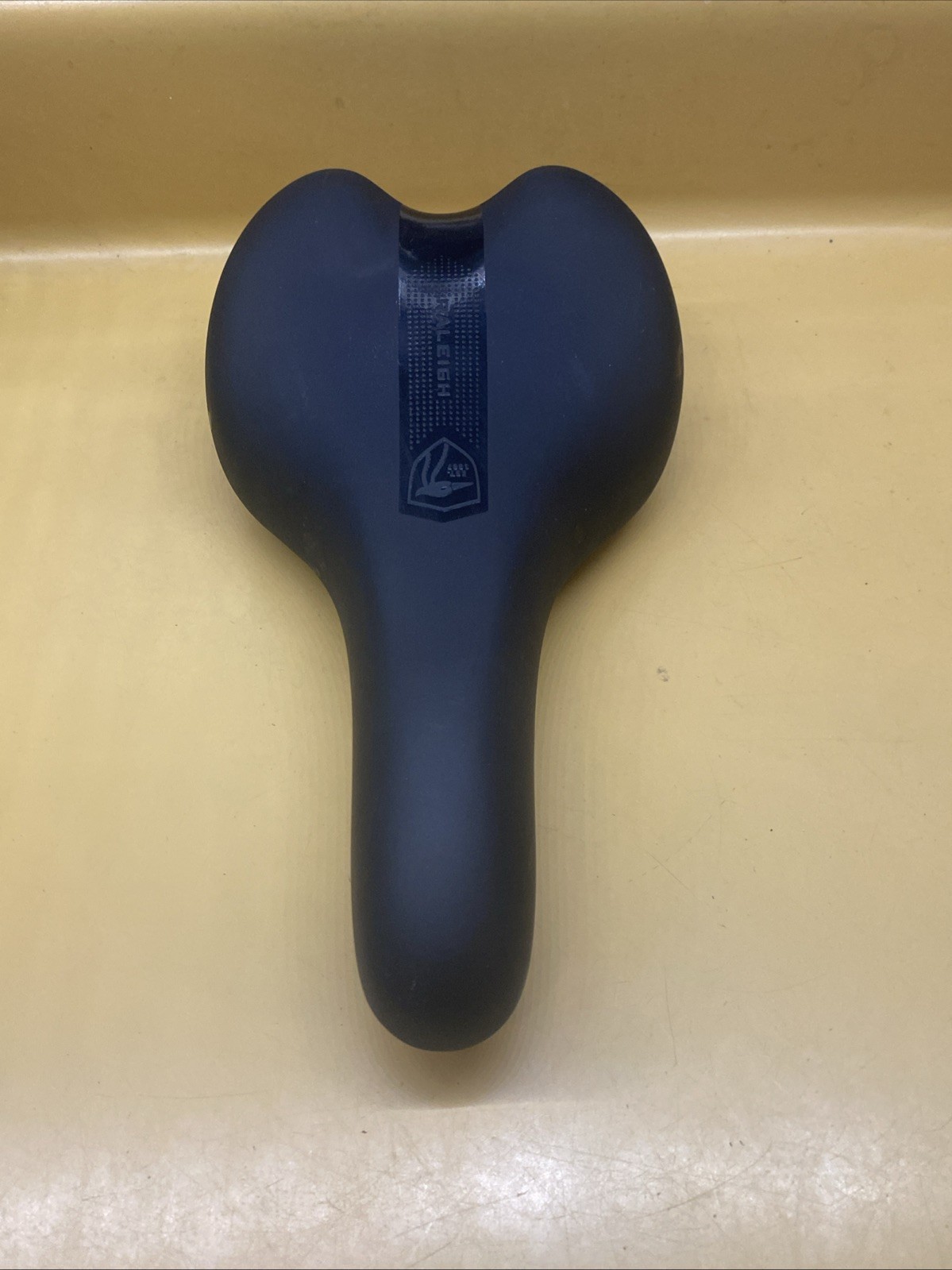 Black Raleigh 270mm X 150mm Steel Saddle