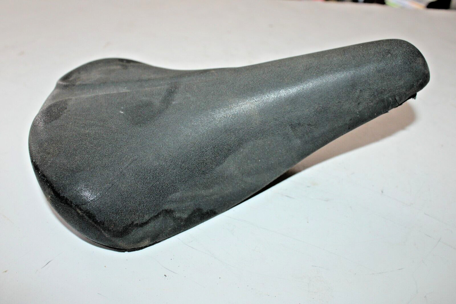 Vintage Hybrid Bike Saddle 265/190mm Black 465g Cruiser MTB Touring USA Shipper