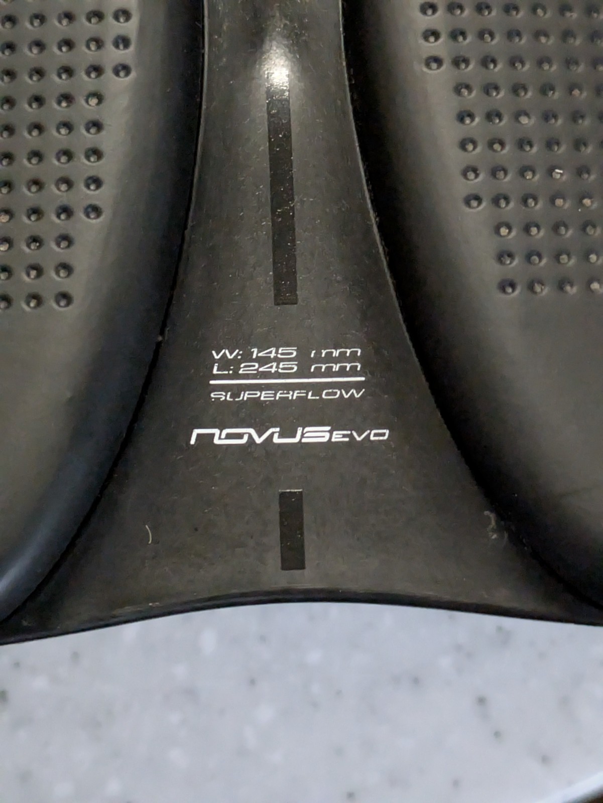 Selle Italia Novus Evo Superflow Cutaway Road Bike Saddle Black 145x245mm