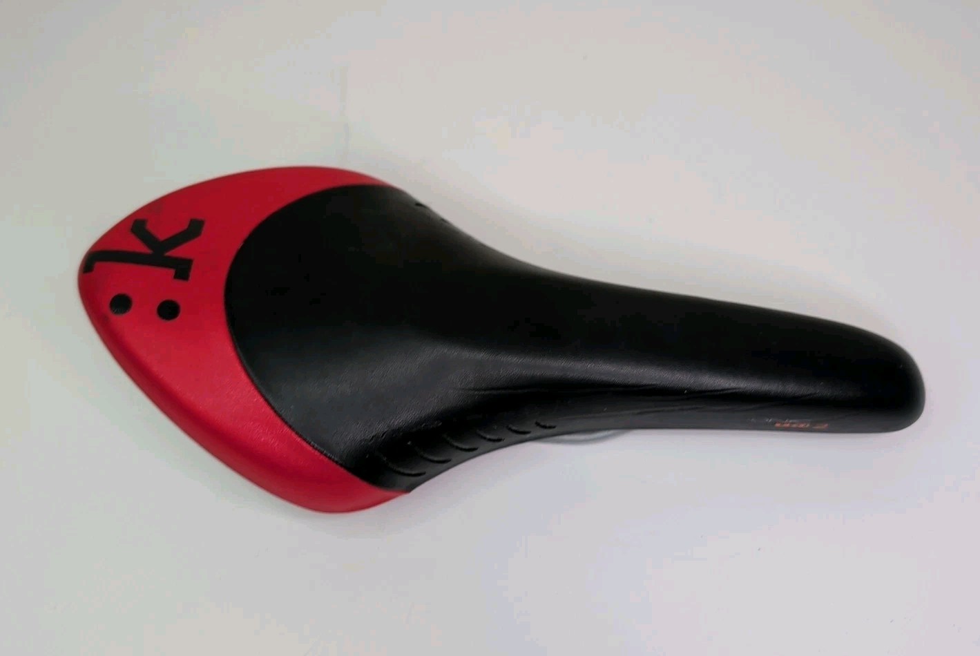 Fizik Arione Tri 2 Wing Flex with Manganese Rails 131mm bicycle saddle