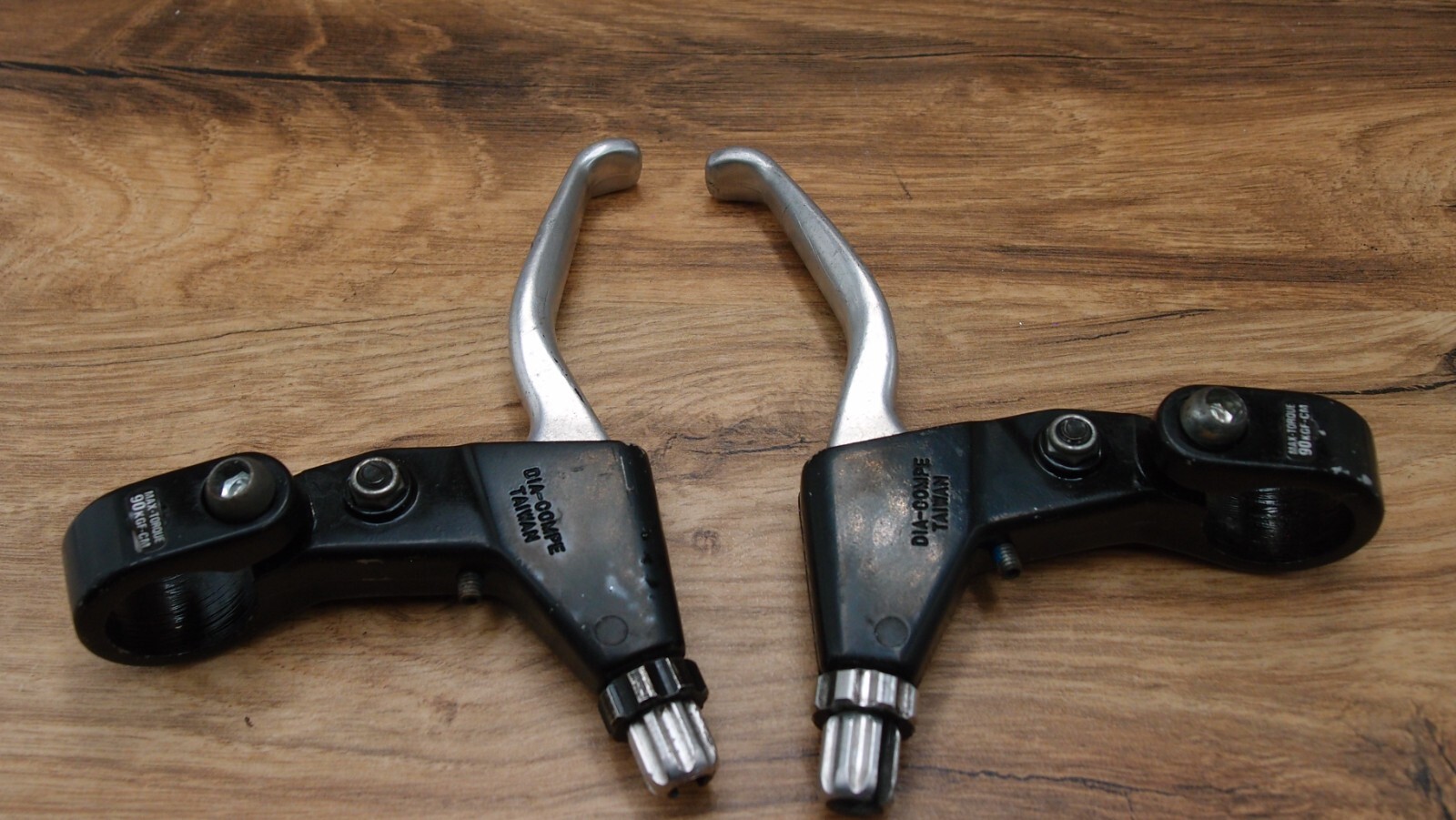 1990’s MTB brake levers Dia Compe DP7 made in Taiwan