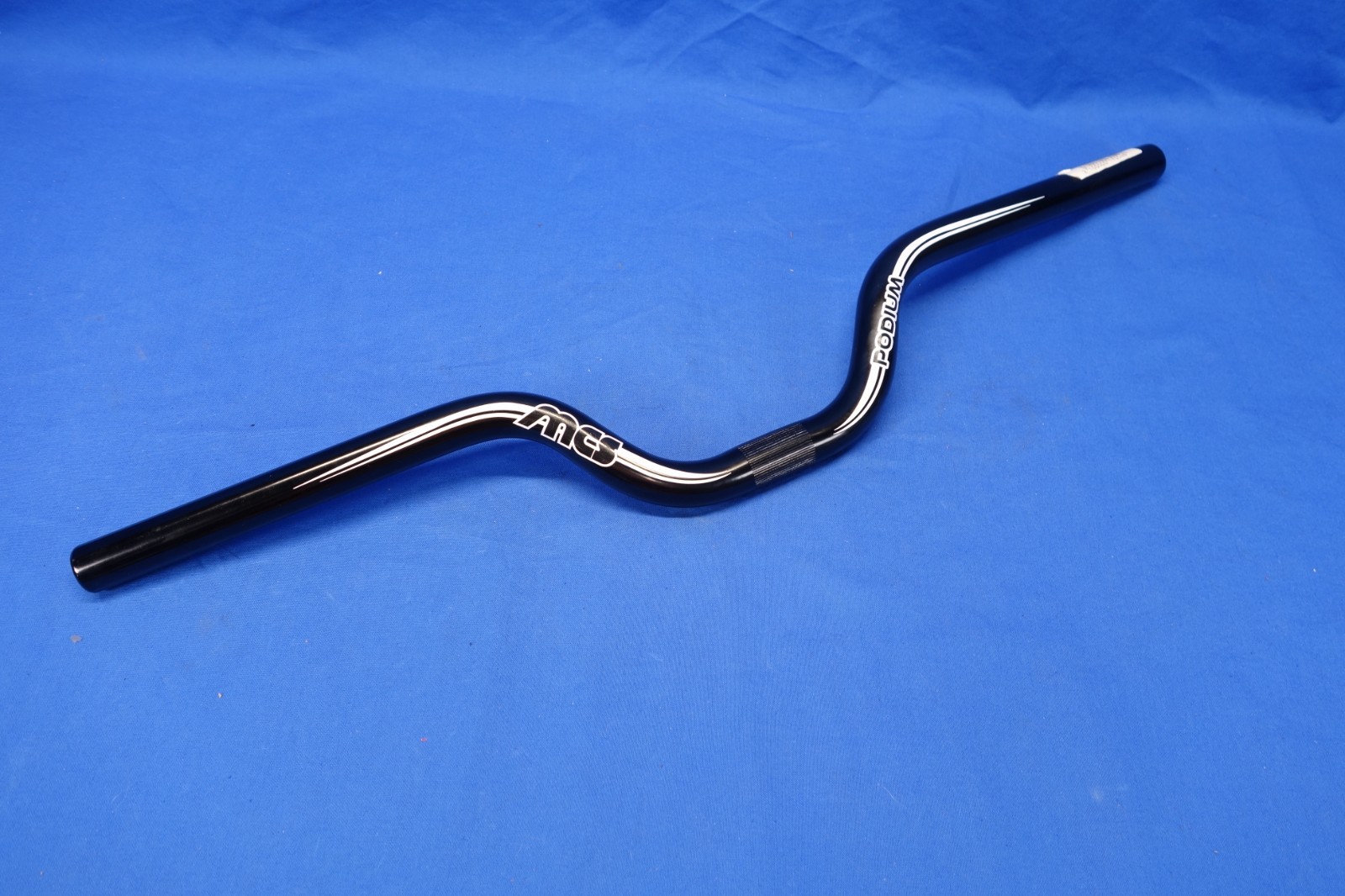 MCS Podium Aluminum BMX Bike Handlebar 23in Width x 22.2mm Clamp