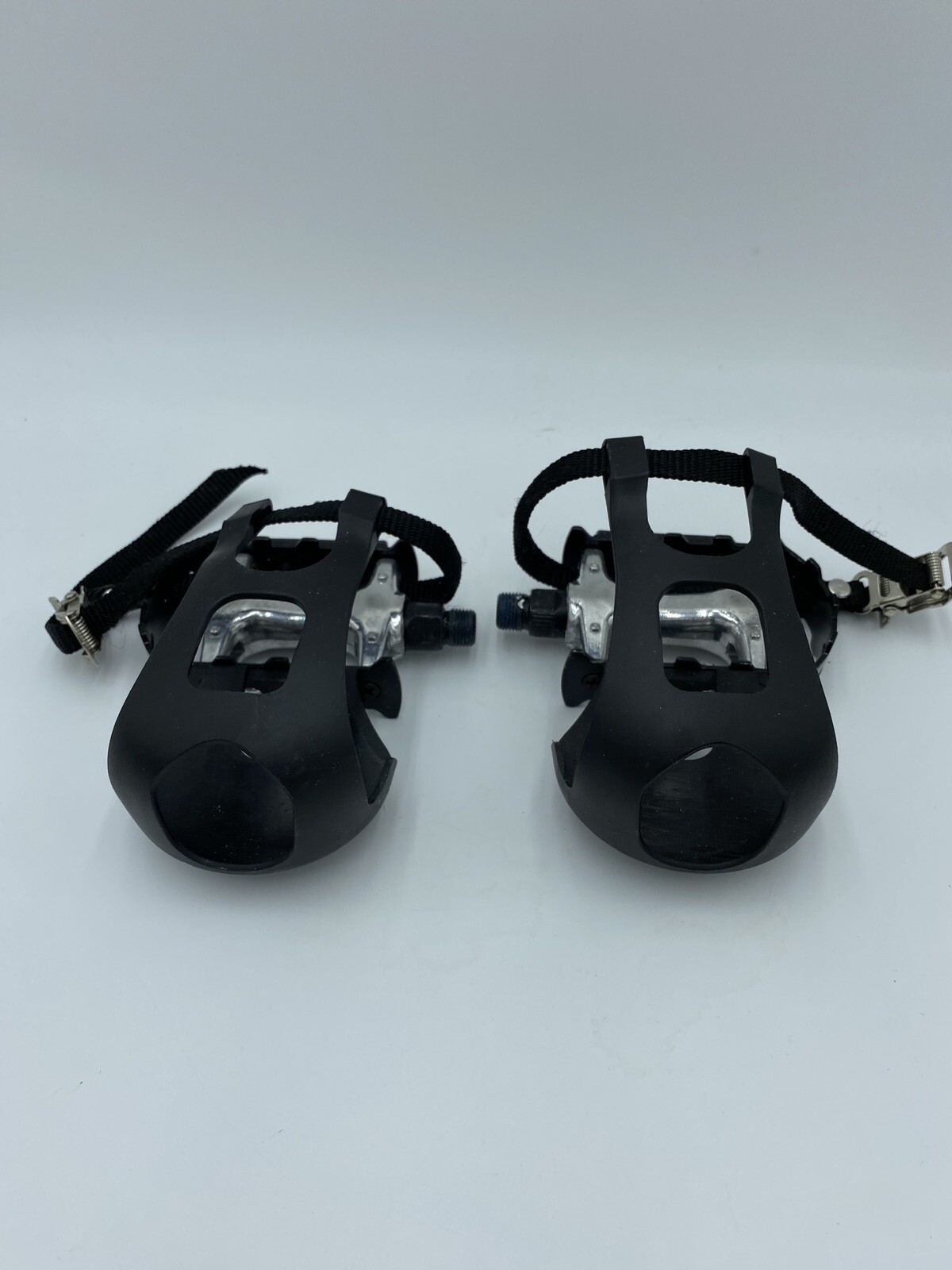 YBEKI Bike Pedals with Toe Clip and Straps -EUC. See Description for Details.