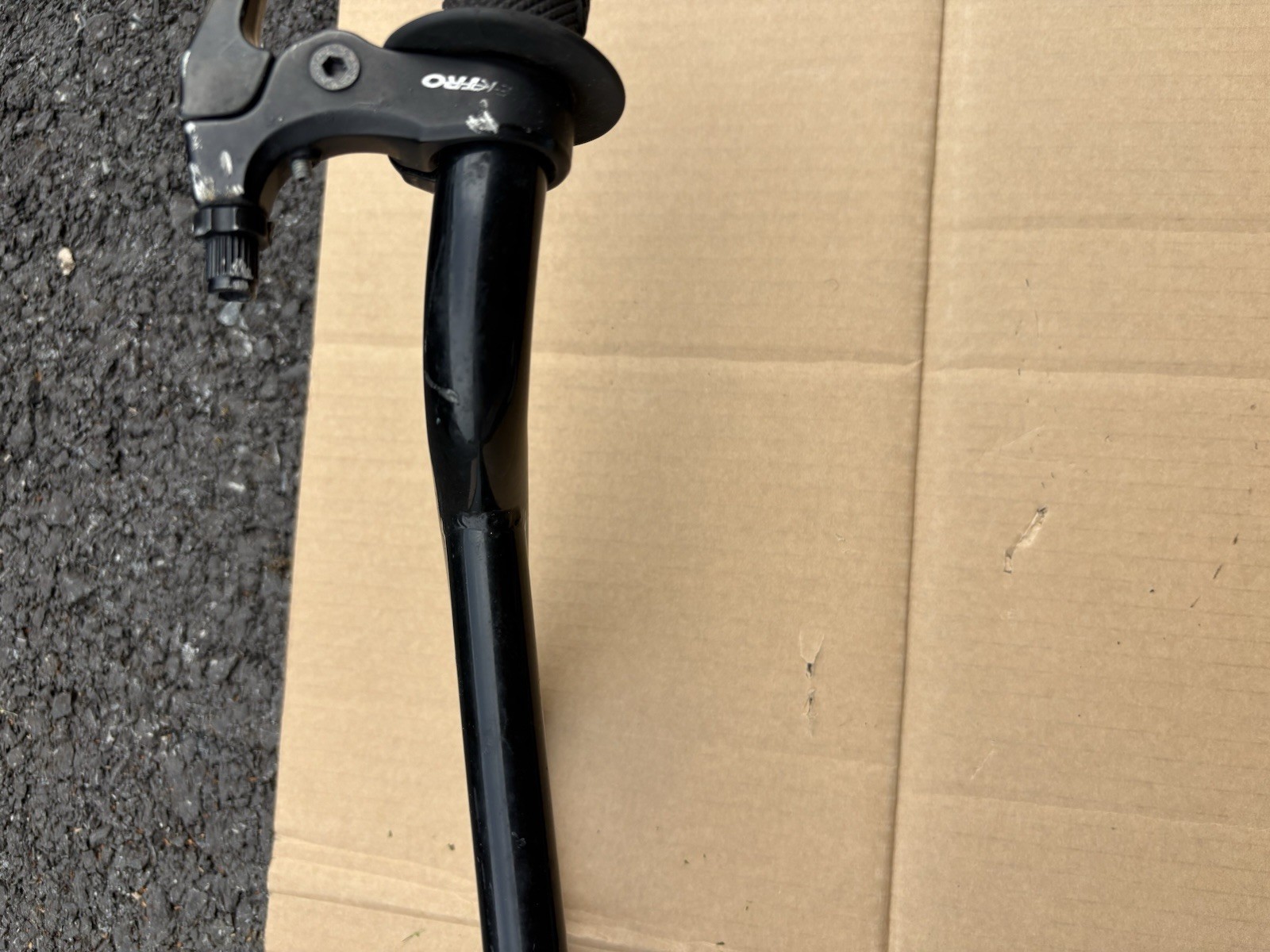 DK Bikes BMX Handlebars Black Mid School With DK Grips Used Not Cut Or Bent